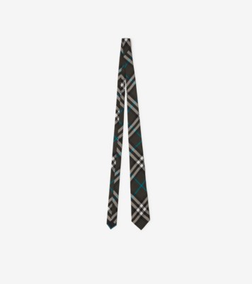 Burberry hotsell tie 100% silk, hand sewn.