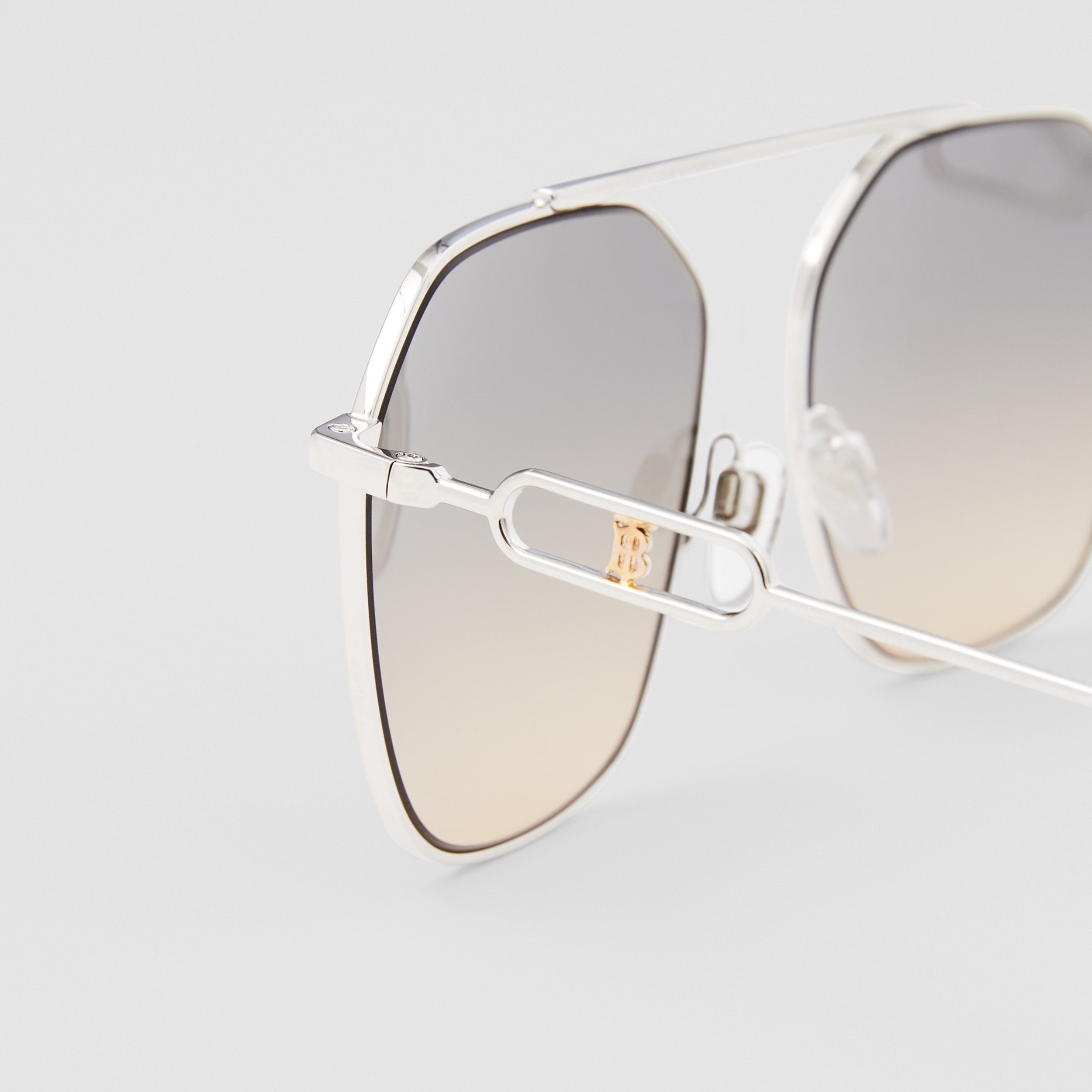 Chainlink Detail Geometric Frame Sunglasses in Honey Tortoiseshell