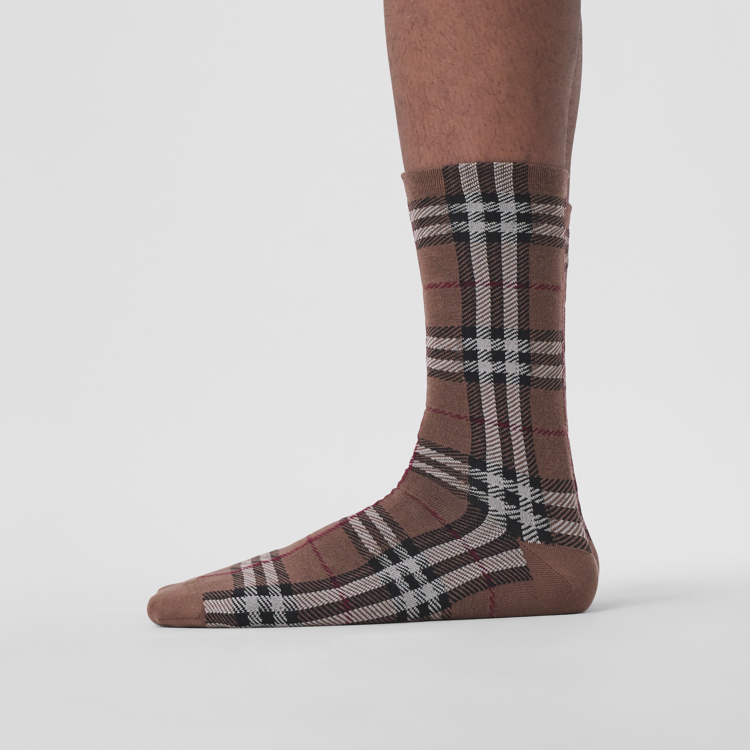 Vintage Check Intarsia Cotton Cashmere Blend Socks in Dark Birch Brown | Burberry® Official - 3