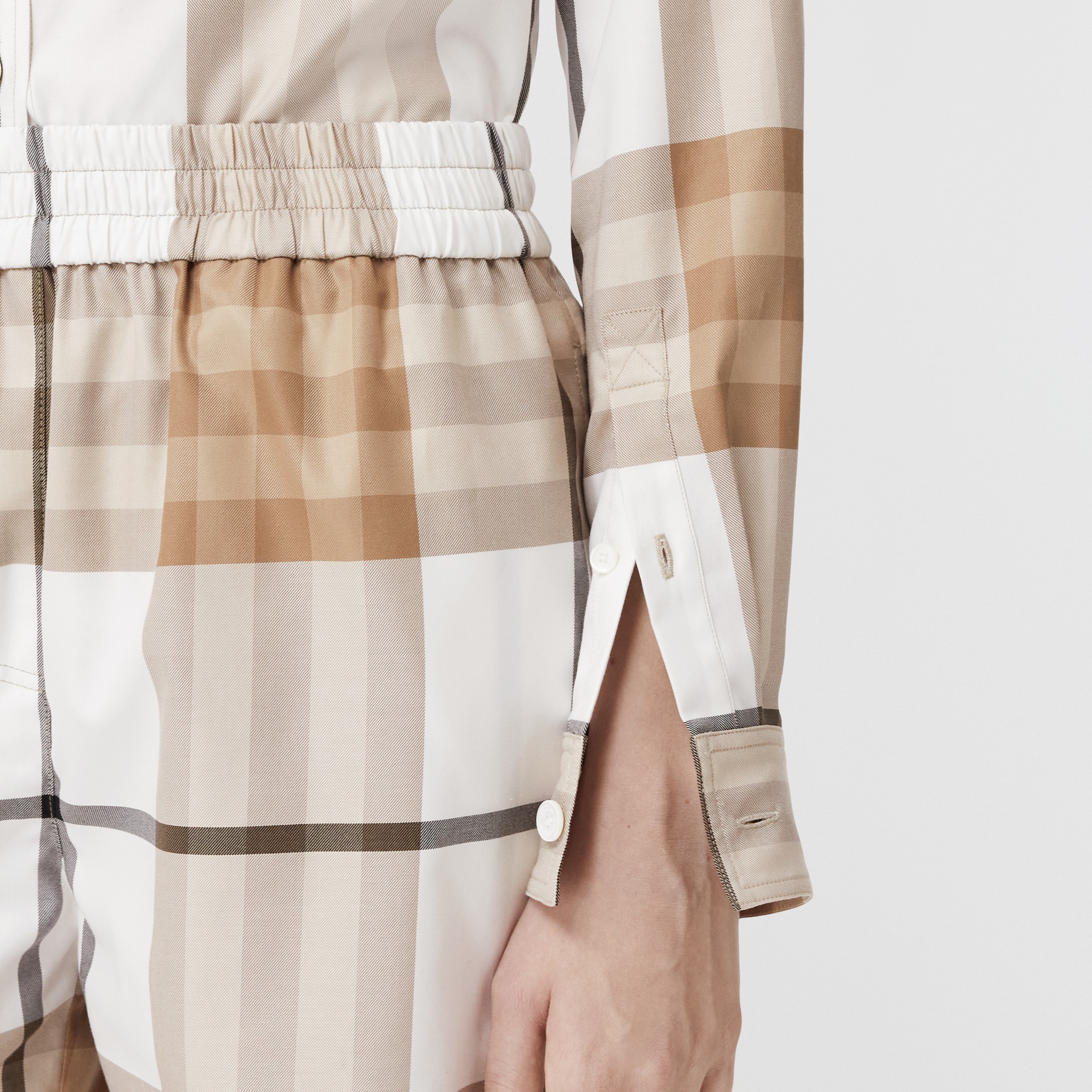 Check Cotton Shorts in Frosted White - Women | Burberry® Official - 2