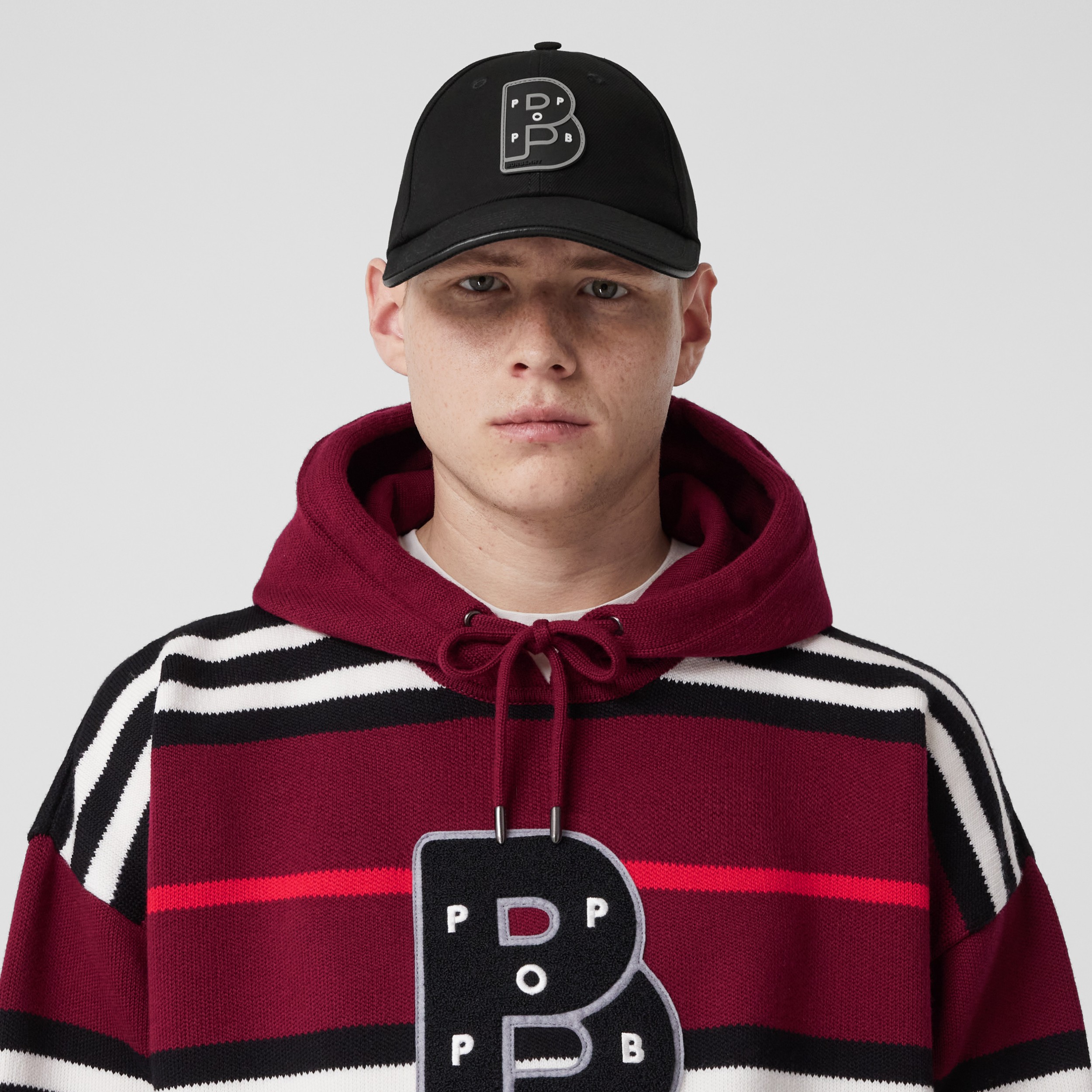 Sudadera oversize en lana a rayas Icon Stripe con capucha (Mora Fuerte) - | oficial