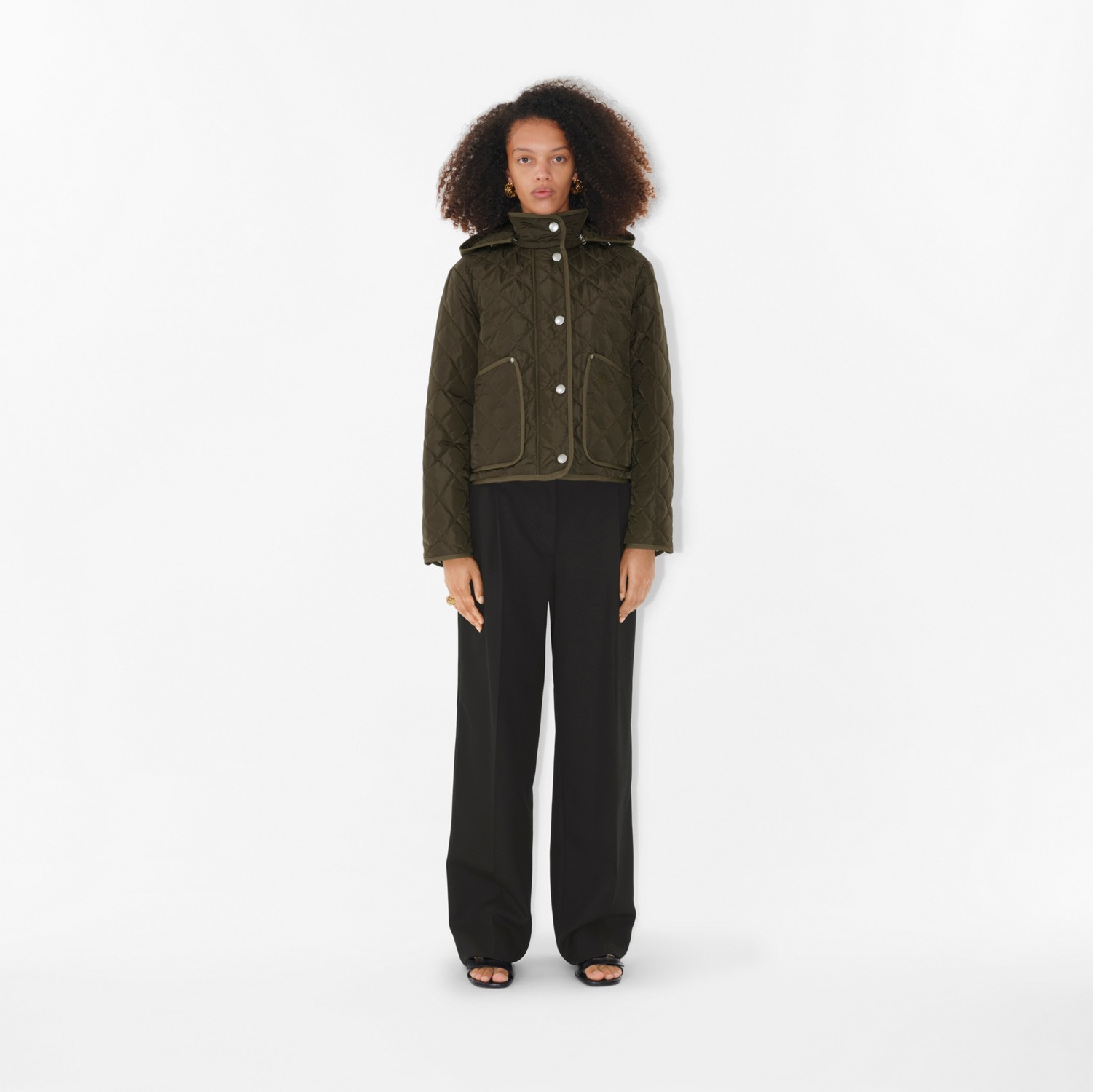 퀼팅 나일론 크롭 재킷 (다크 밀리터리 카키) - 여성 | Burberry®
