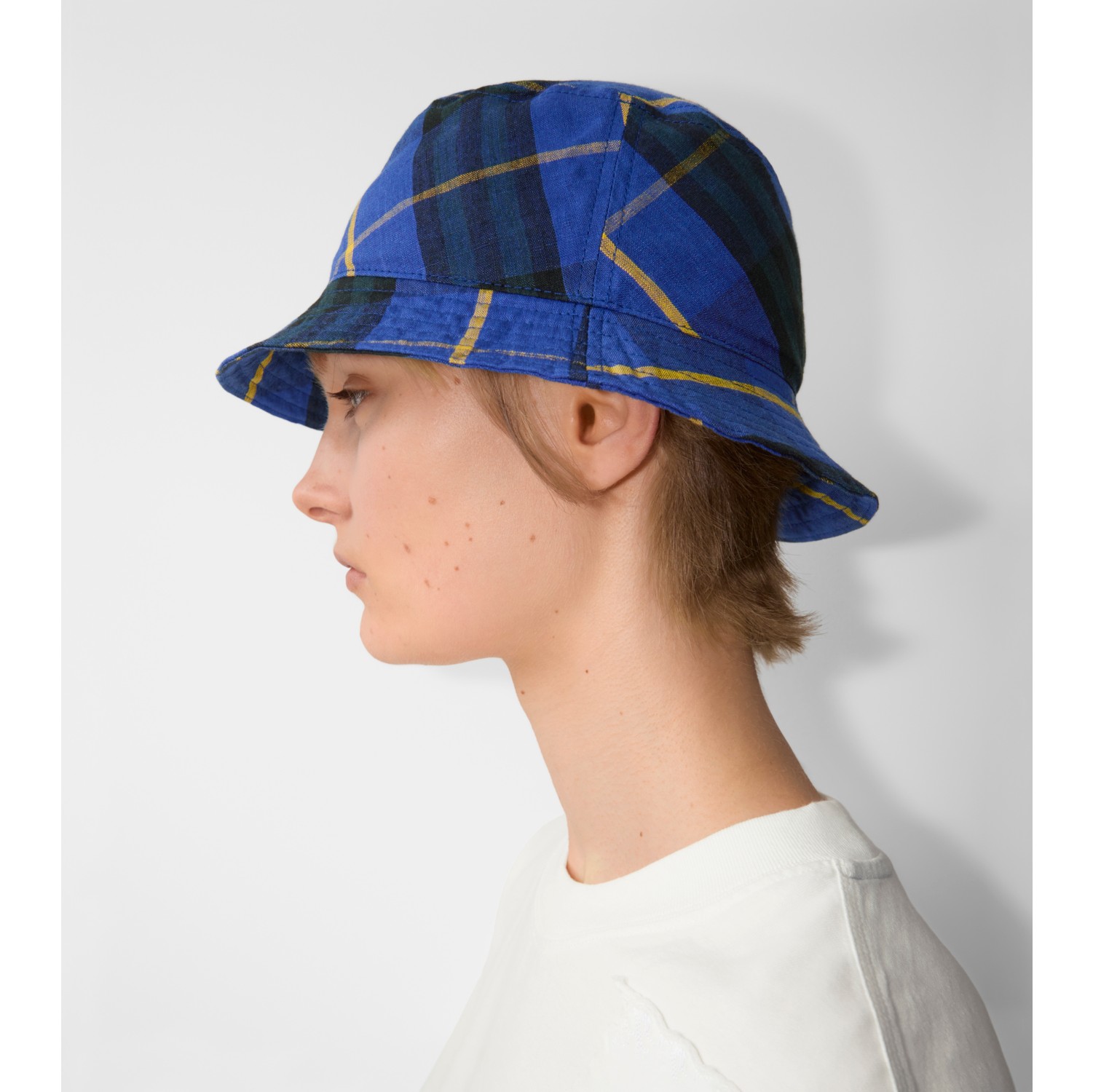 Check Linen Bucket Hat in Bright navy - Men | Burberry® Official