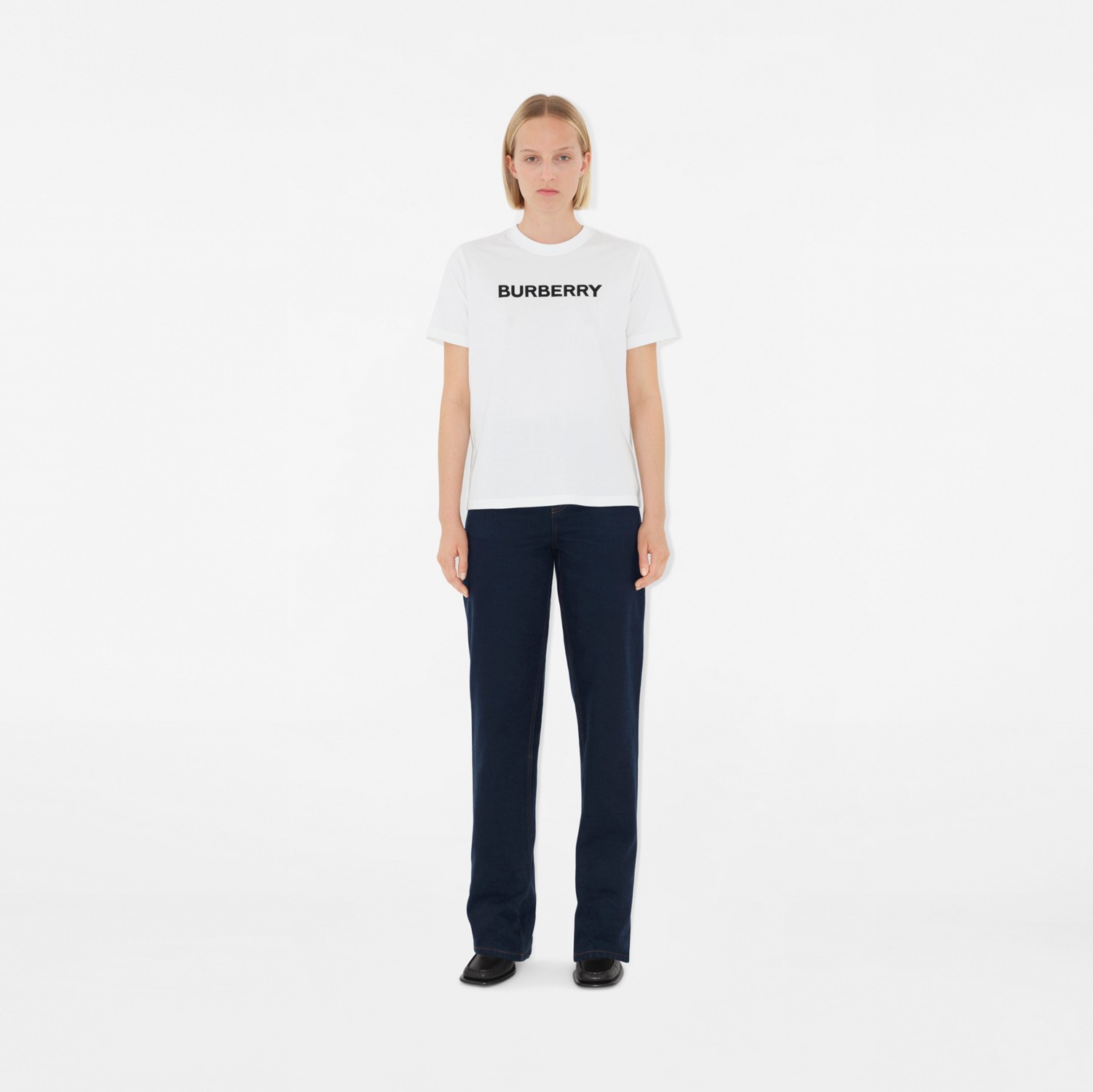 ロゴ コットンTシャツ (ホワイト) - ウィメンズ | Burberry®公式 ロゴ コットンTシャツ (ホワイト) - ウィメンズ | Burberry®公式