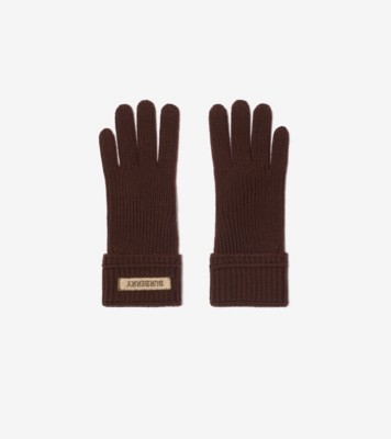 EE2A5257-F42F-461B-9E81-