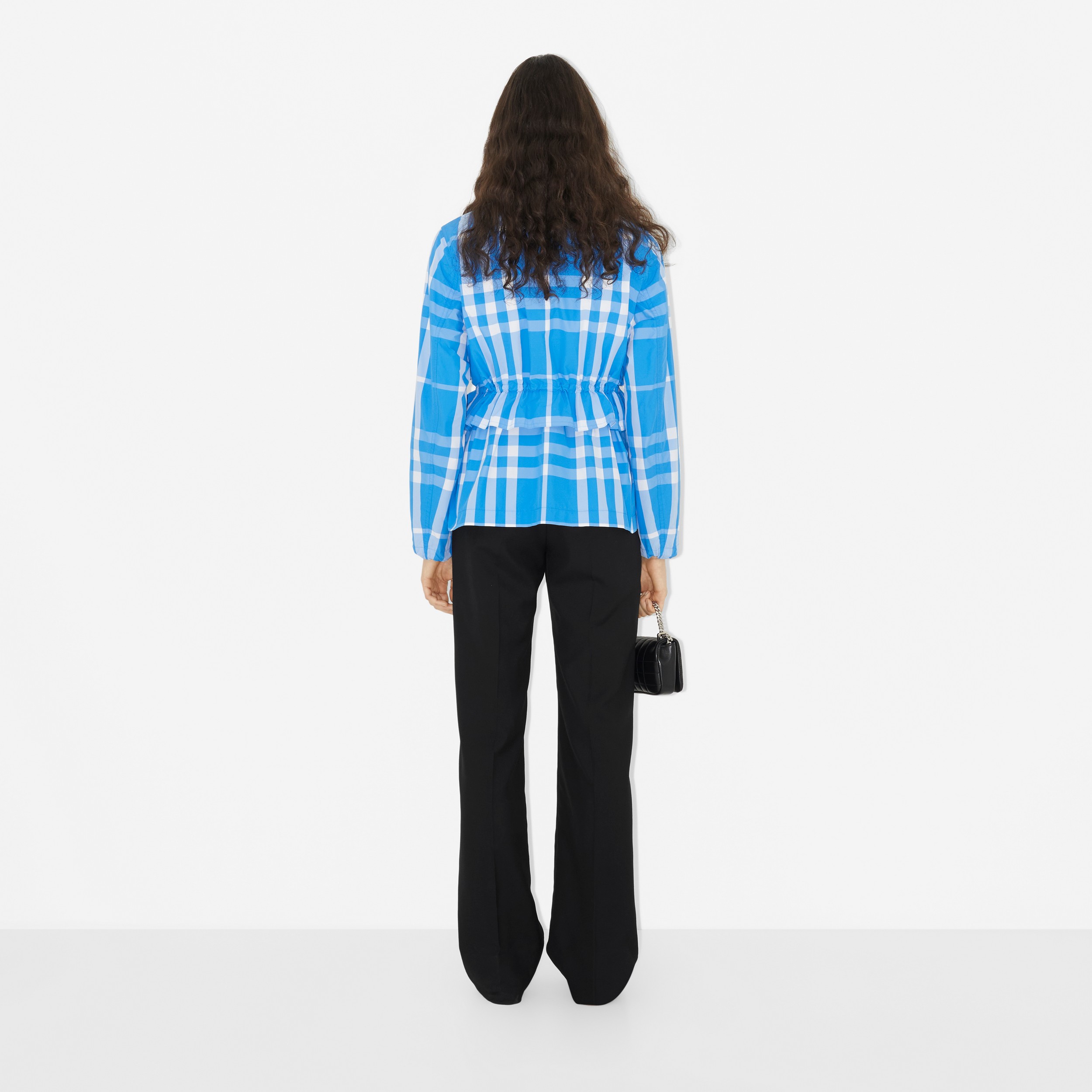 Jaqueta de nylon xadrez com gola escafandro (Azul Vívido) - Mulheres | Burberry® oficial - 4