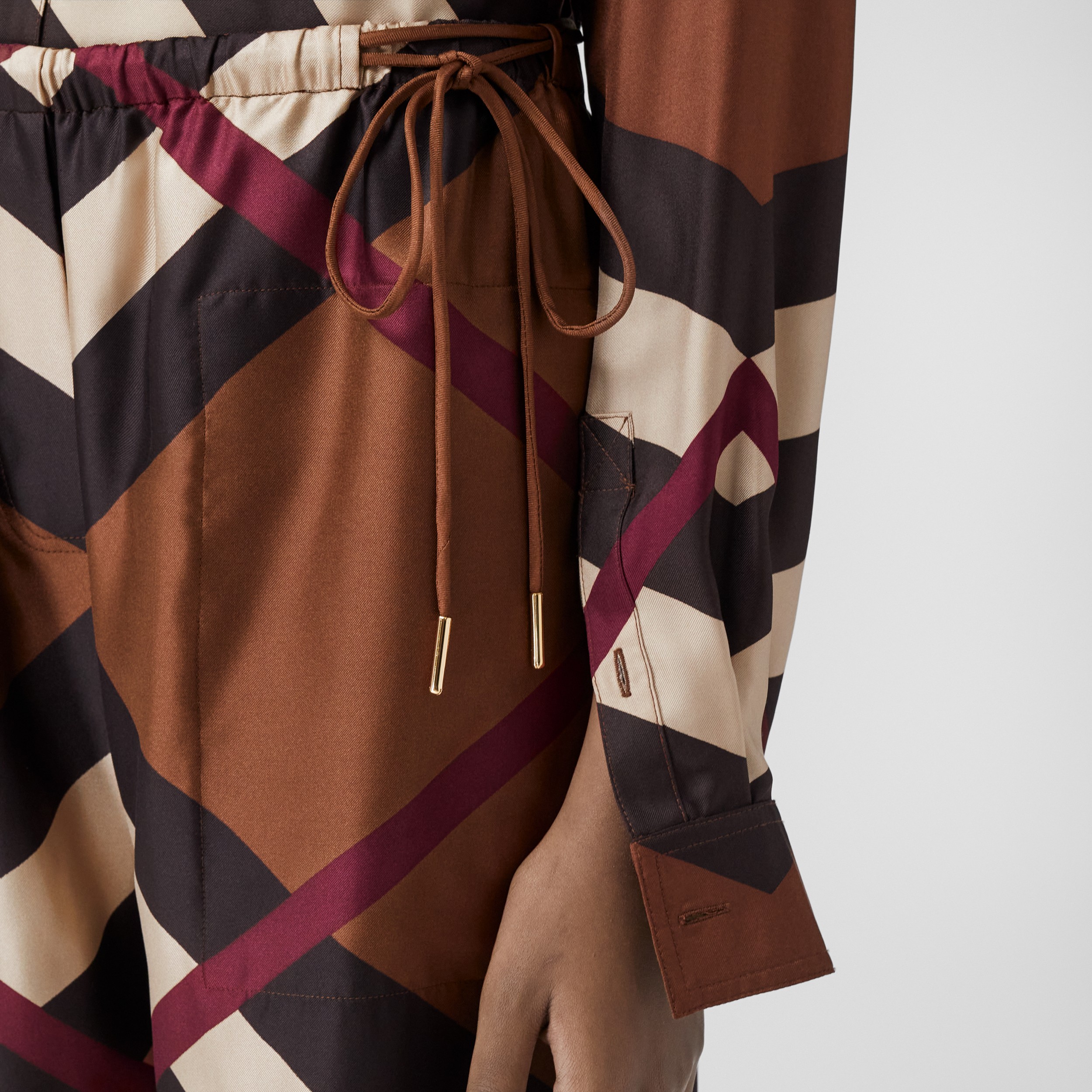 Chevron Check Print Silk Wide-leg Trousers in Dark Birch Brown - Women | Burberry® Official - 1