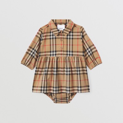 burberry christmas outfit