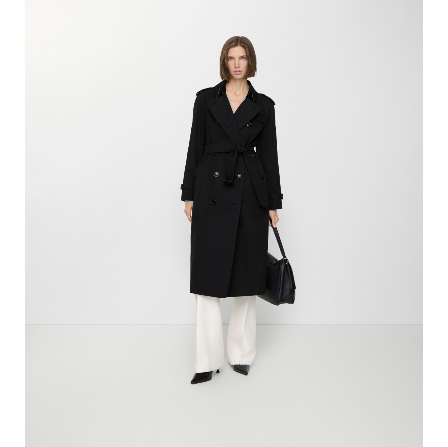 Long Waterloo Heritage Trench Coat in Black - Women, Cotton Gabardine | Burberry® Official
