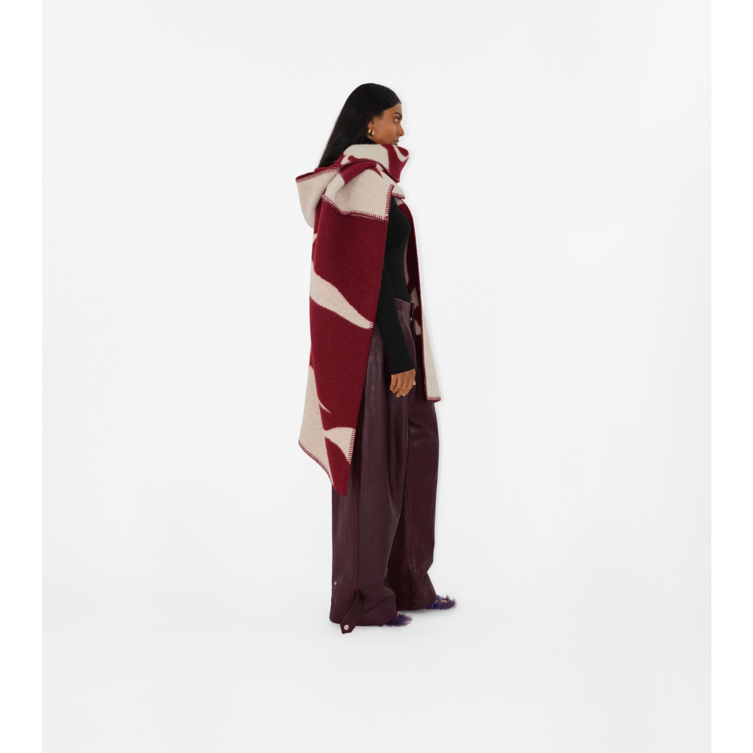 EKD Wool Blanket Cape in Ripple Burberry® Official