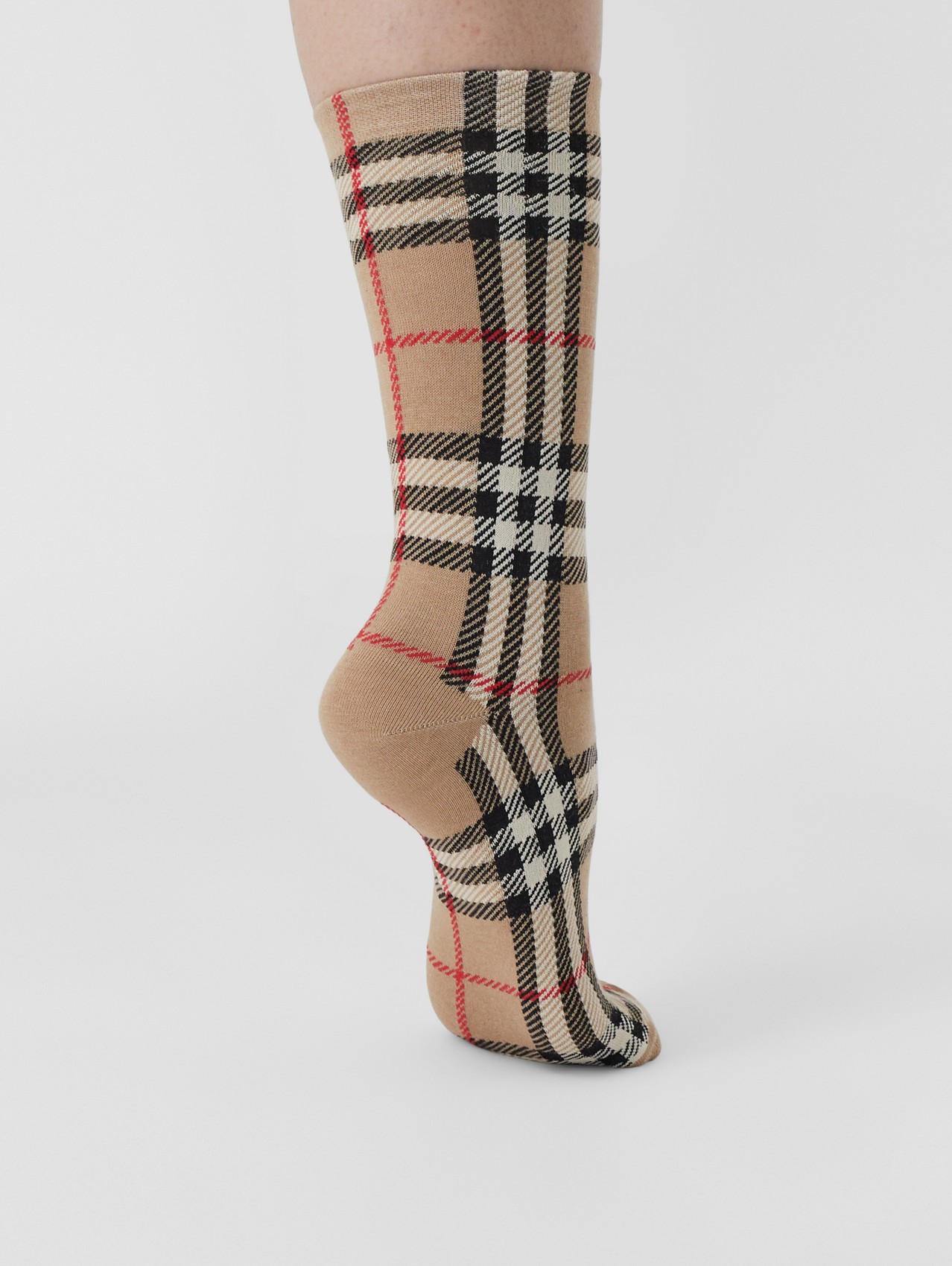 Brown - Save 41% Womens Hosiery Burberry Hosiery Burberry Vintage Check-pattern Socks in Beige 