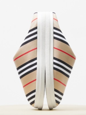 burberry flats