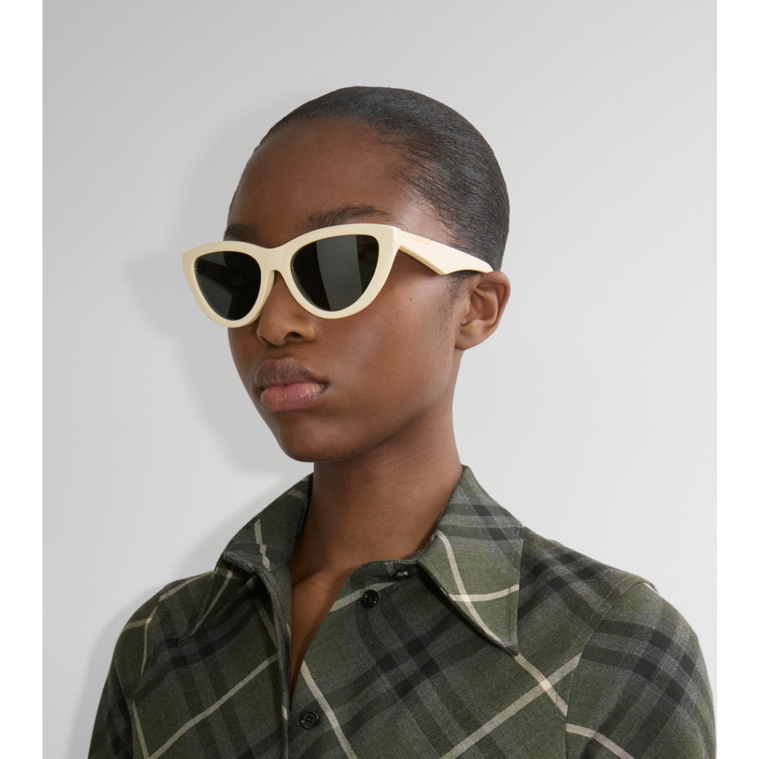 Classic Cat-eye Sunglasses