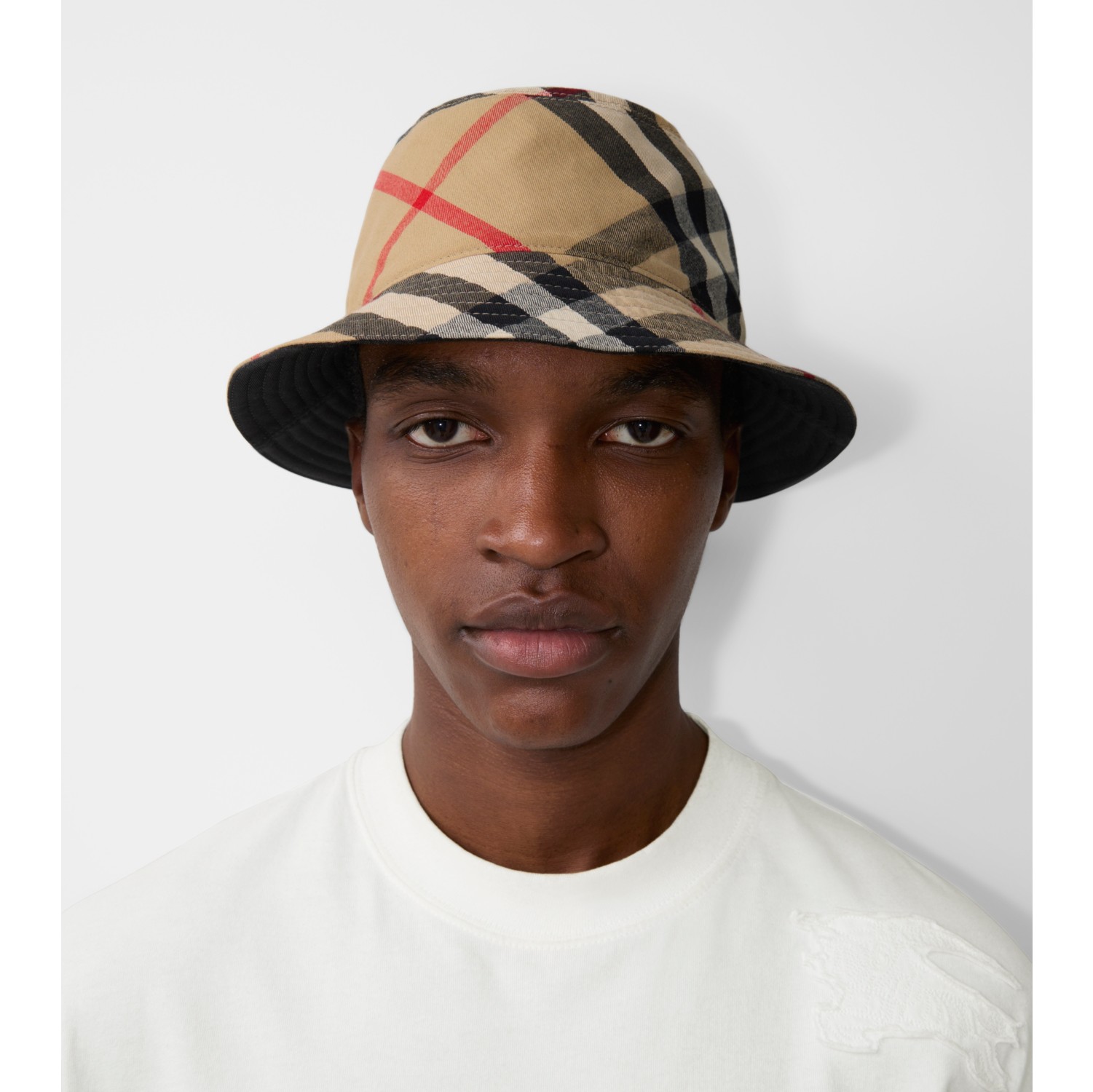 Reversible Cotton Blend Bucket Hat in Black - Men | Burberry® Official