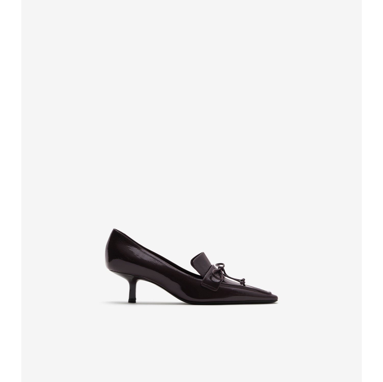 Burberry patent leather deals pumps