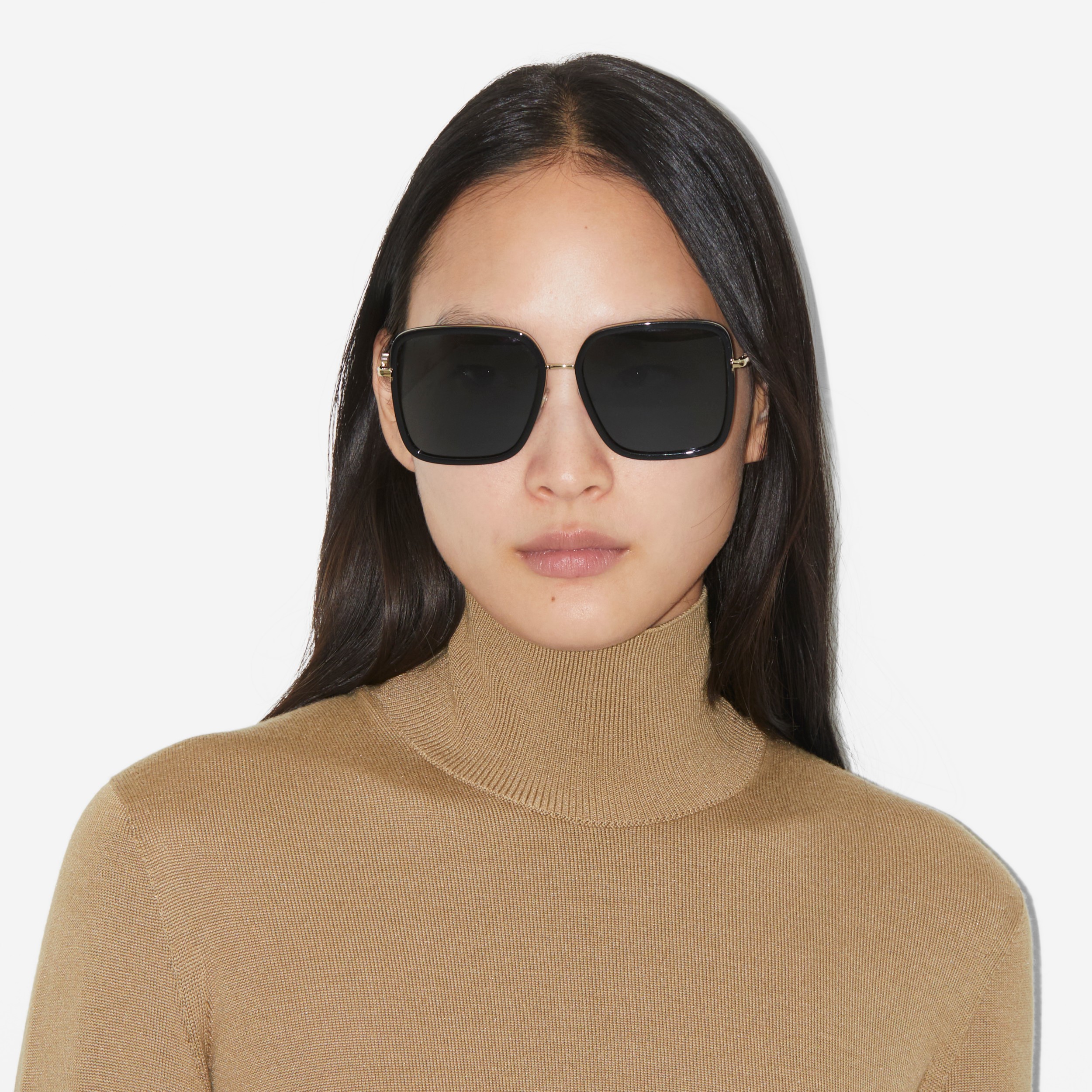Oversized Square Frame Sunglasses in Black/light Gold Women