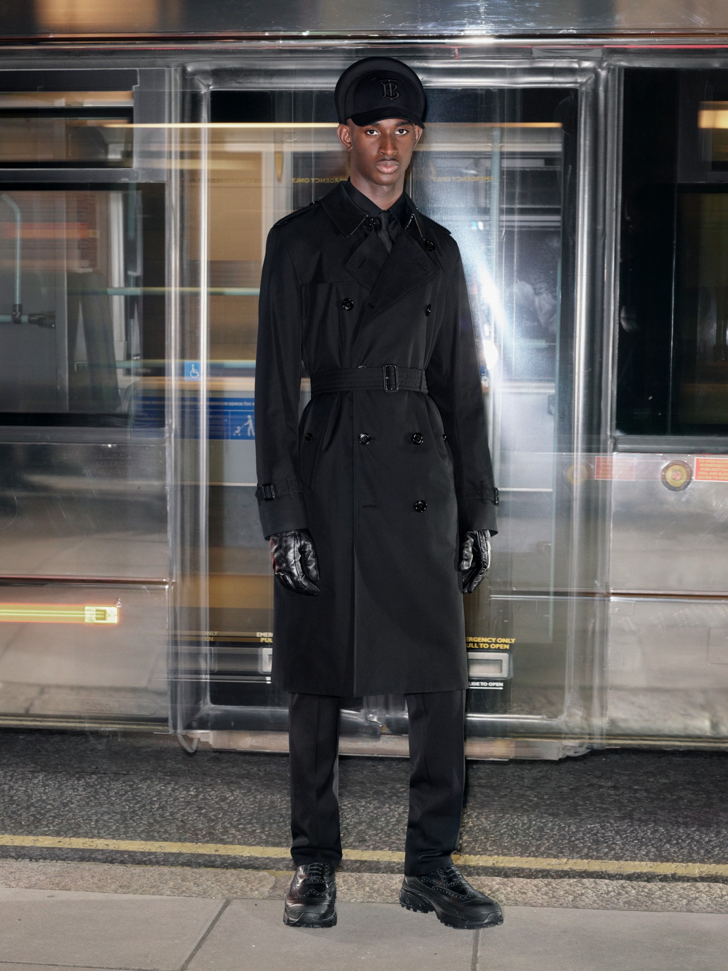 Uomo Abbigliamento da Cappotti da Impermeabili e trench Trench Kensington da Uomo di Burberry in Nero 
