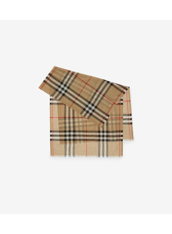 Burberry hotsell purse scarf