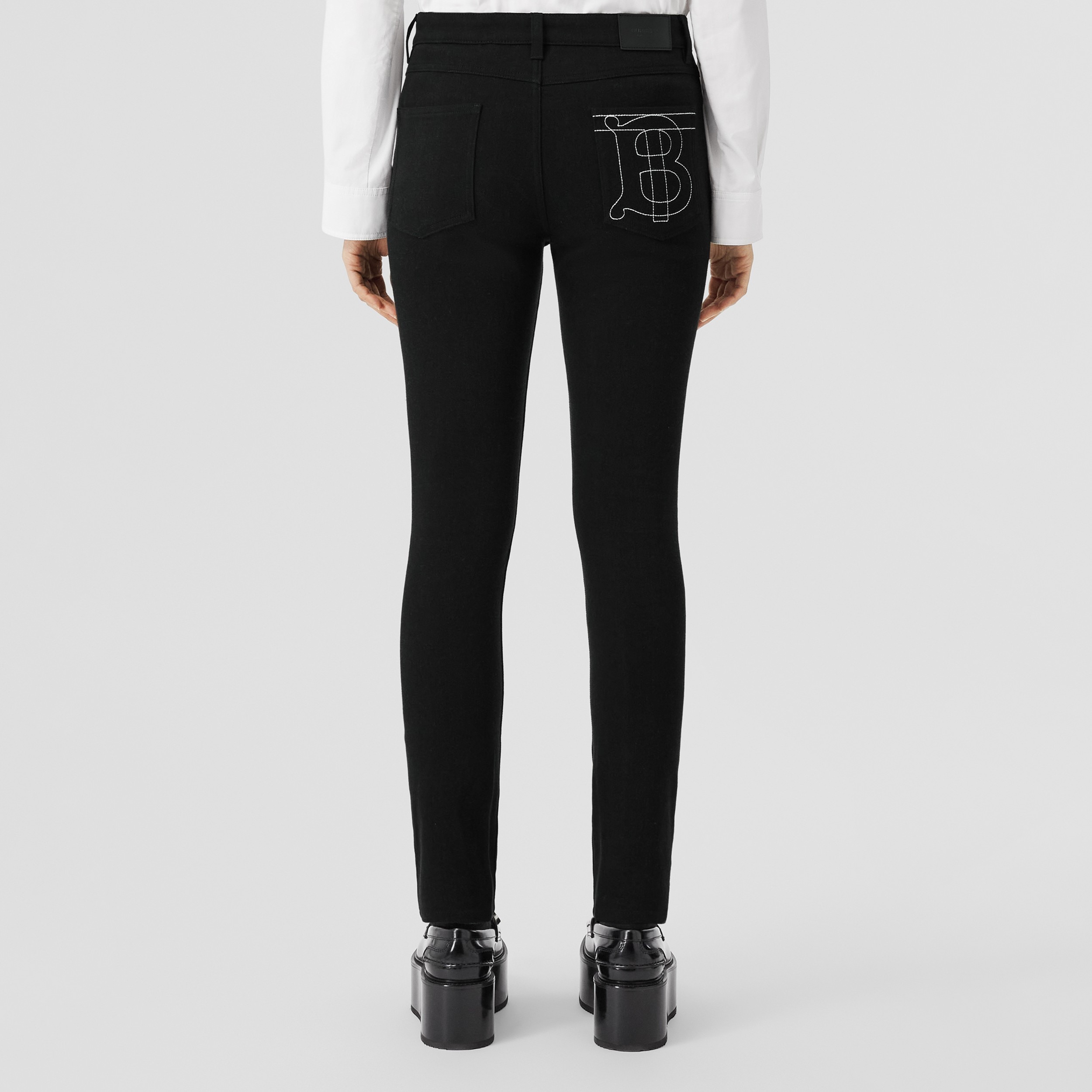 Skinny-Jeans aus japanischem Denim mit Monogrammmotiv (Schwarz) - Damen | Burberry® - 1