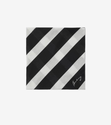 メンズ ライトウェイトスカーフ | Burberry® 公式サイト