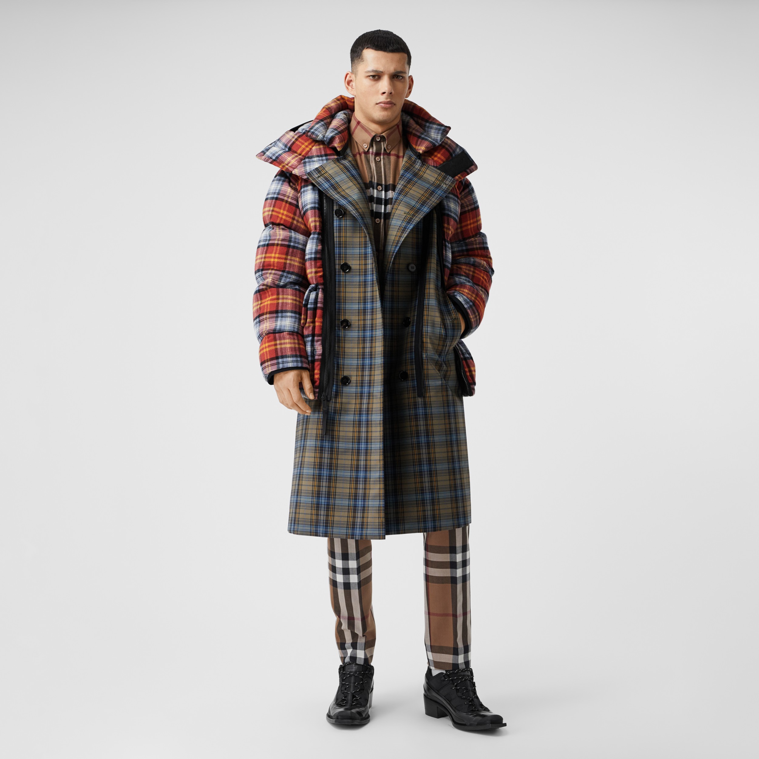 Sleeveless Check Trench Coat With Detachable Puffer in Multicolour ...