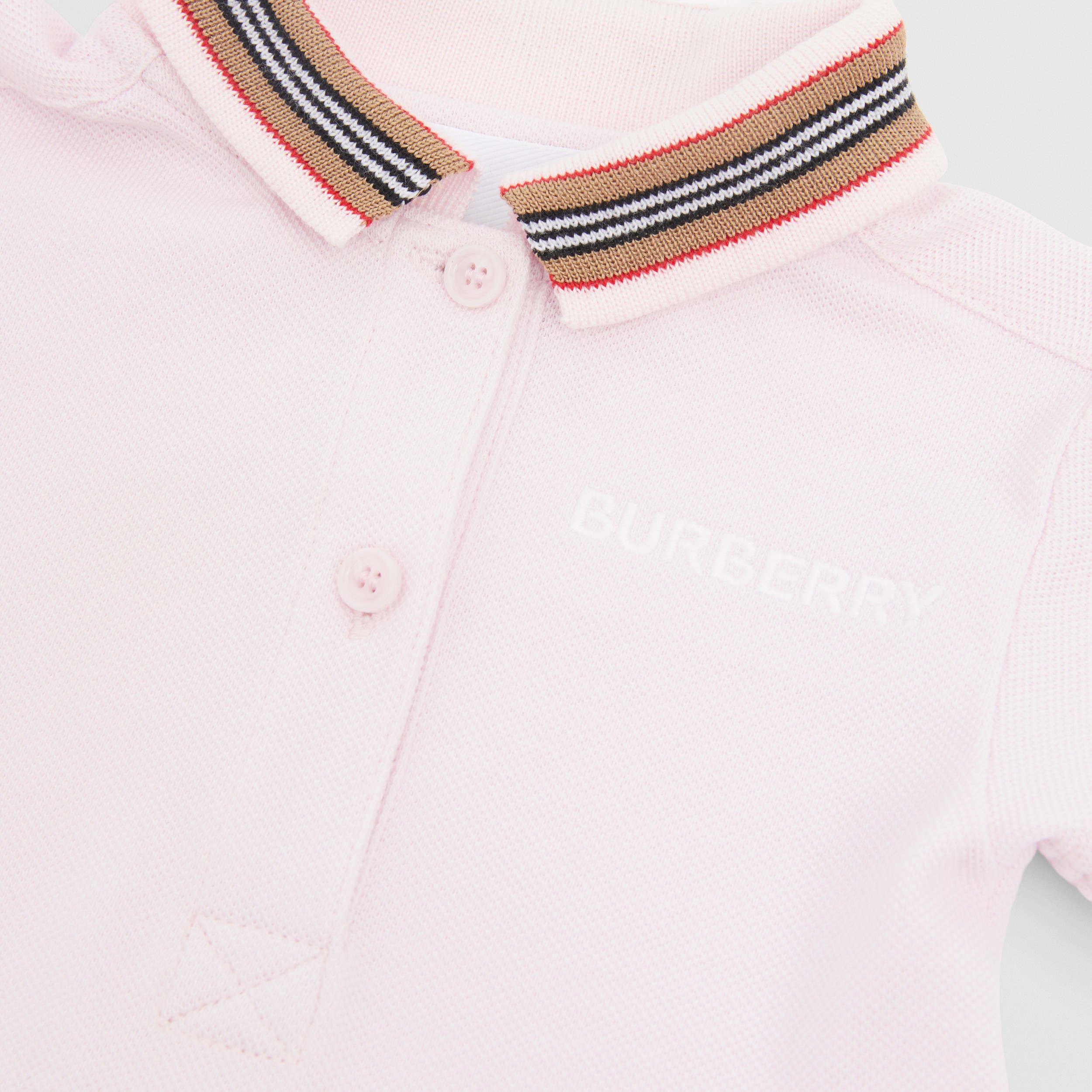 Vestido estilo camisa polo de algodão piquê com detalhe de listras icônicas (Rosa Claro) - Crianças | Burberry® oficial - 2
