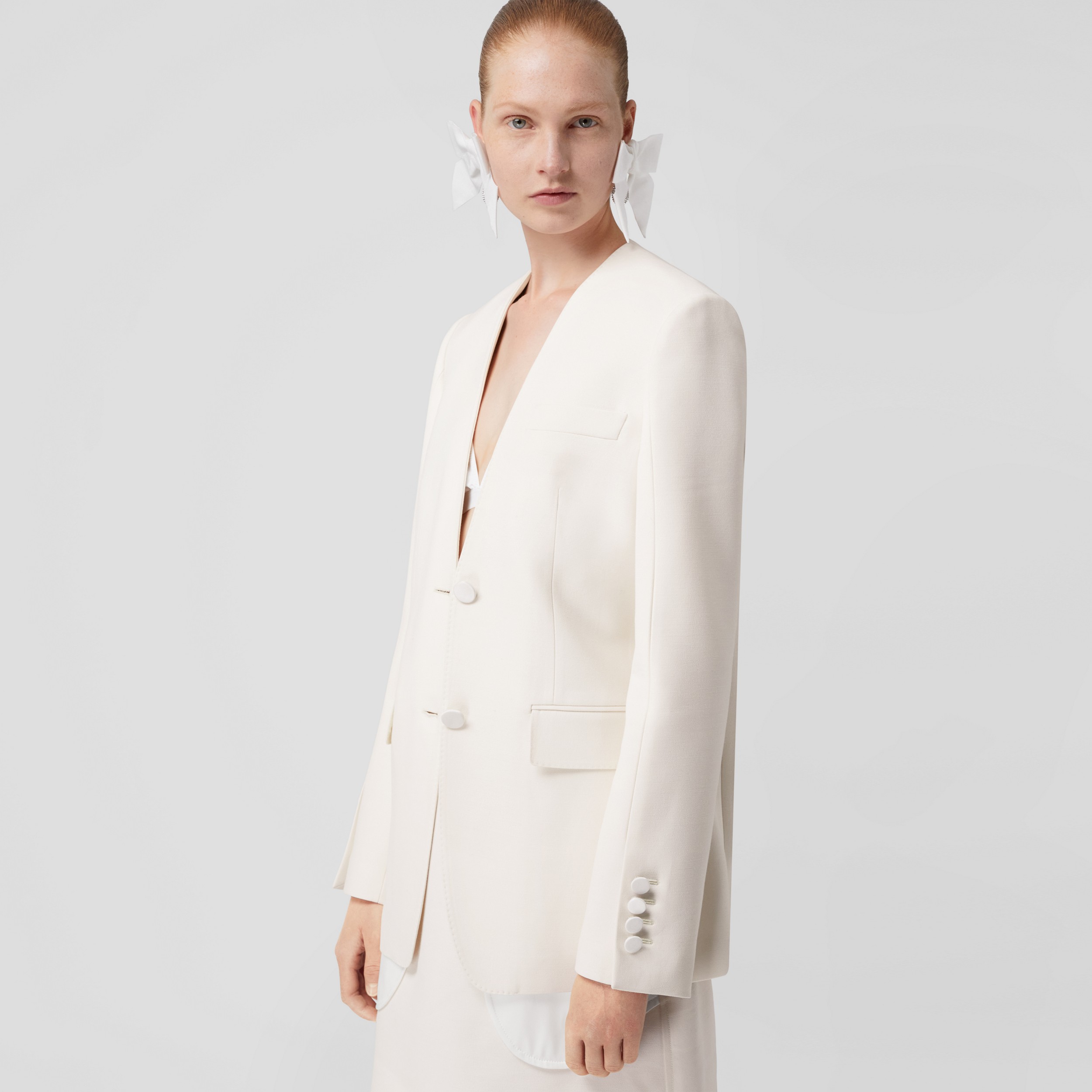 Jaqueta de alfaiataria sem colarinho de lã e seda (Branco Natural) - Mulheres | Burberry® oficial - 1