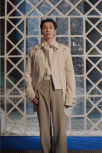 WONWOO no desfile Inverno 2025 da Burberry