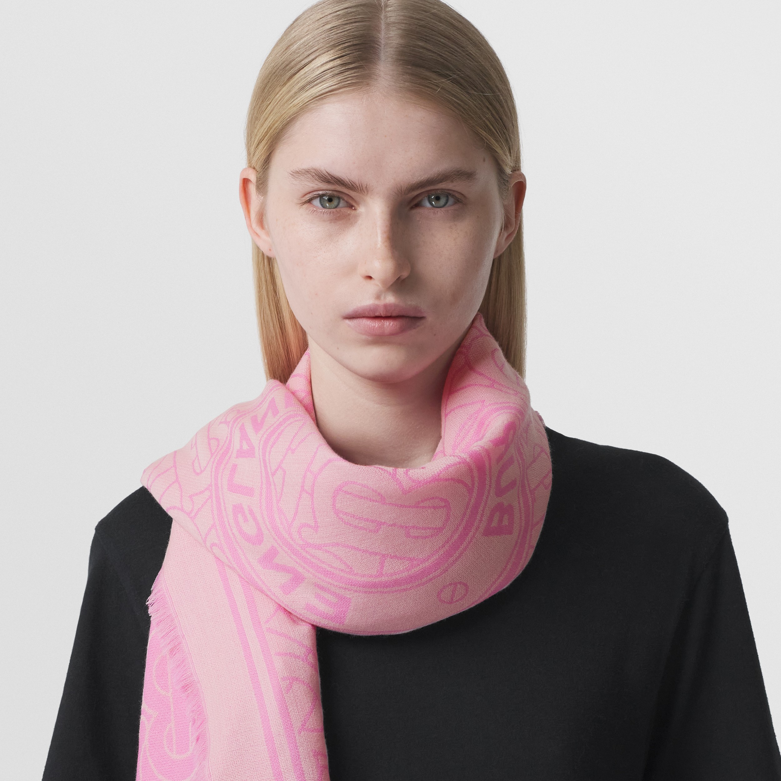 Lightweight Logo Graphic Cashmere Jacquard Scarf in Pale Candy Pink | Burberry® Official - 3