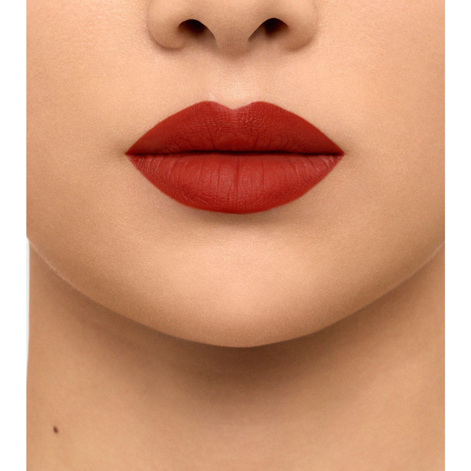 Burberry Kisses Liquid Matte – Fire Red No.118 in Fire Red 118 - Women | Burberry® Official