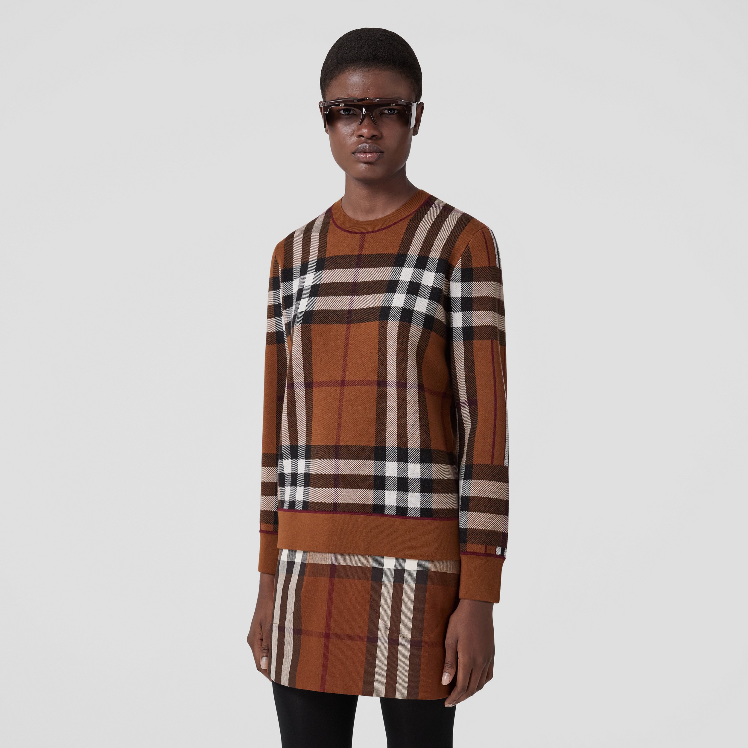 Check Merino Wool Jacquard Sweater in Dark Birch Brown - Women | Burberry® Official - 4