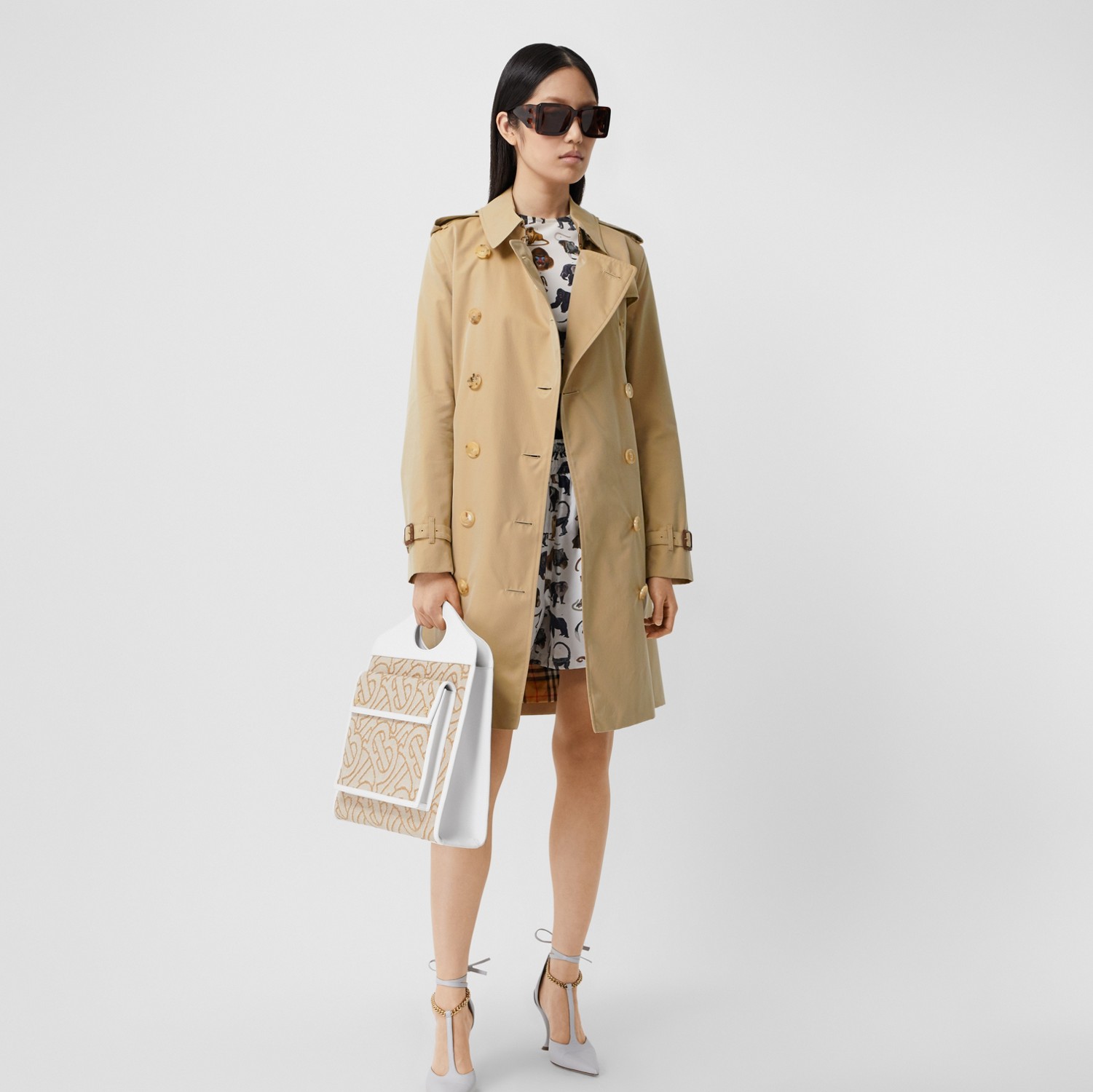 The Kensington - Trench coat Heritage médio (Mel) - Mulheres | Burberry® oficial