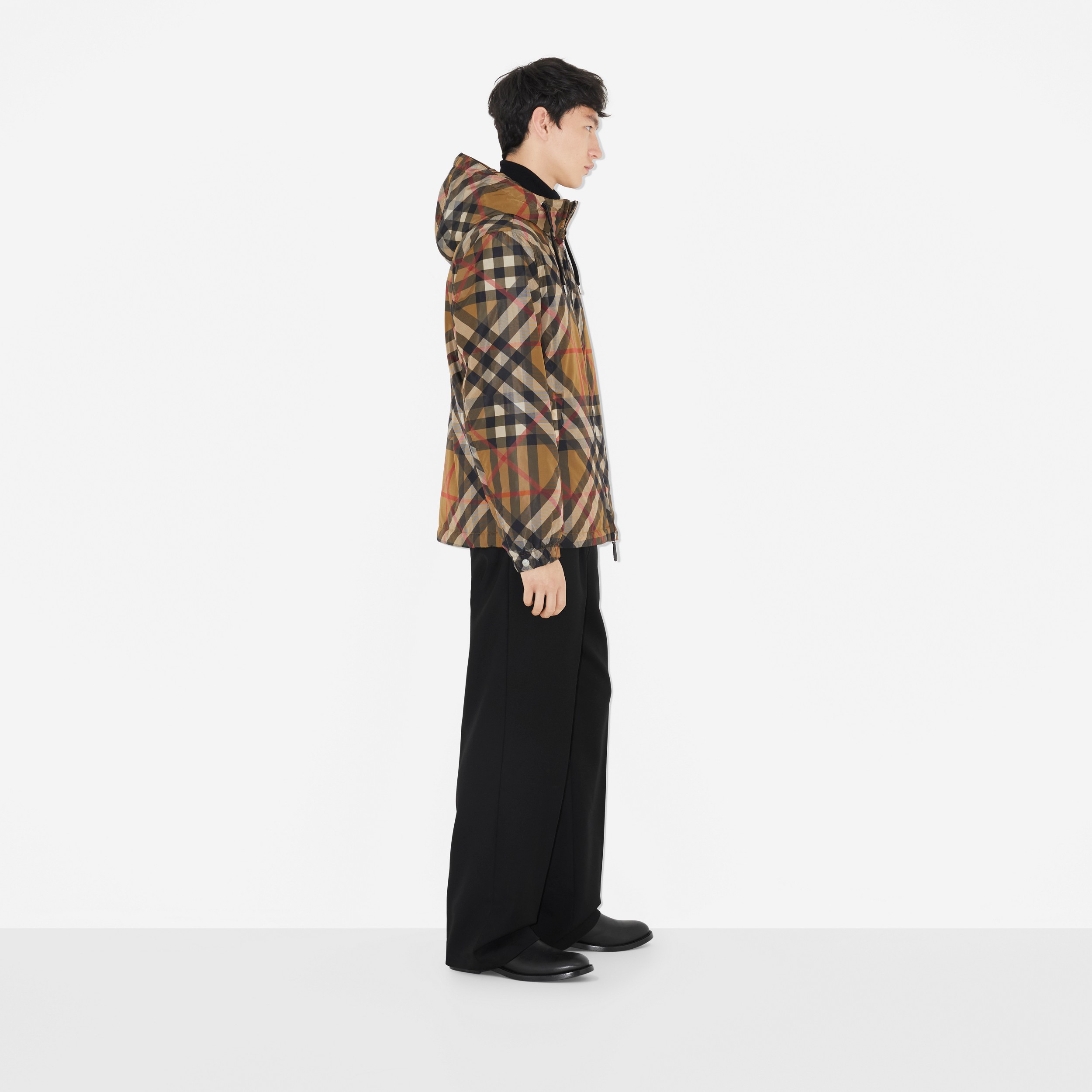 Veste à capuche en nylon Check superposé (Beige D'archive) - Homme | Site officiel Burberry® - 3