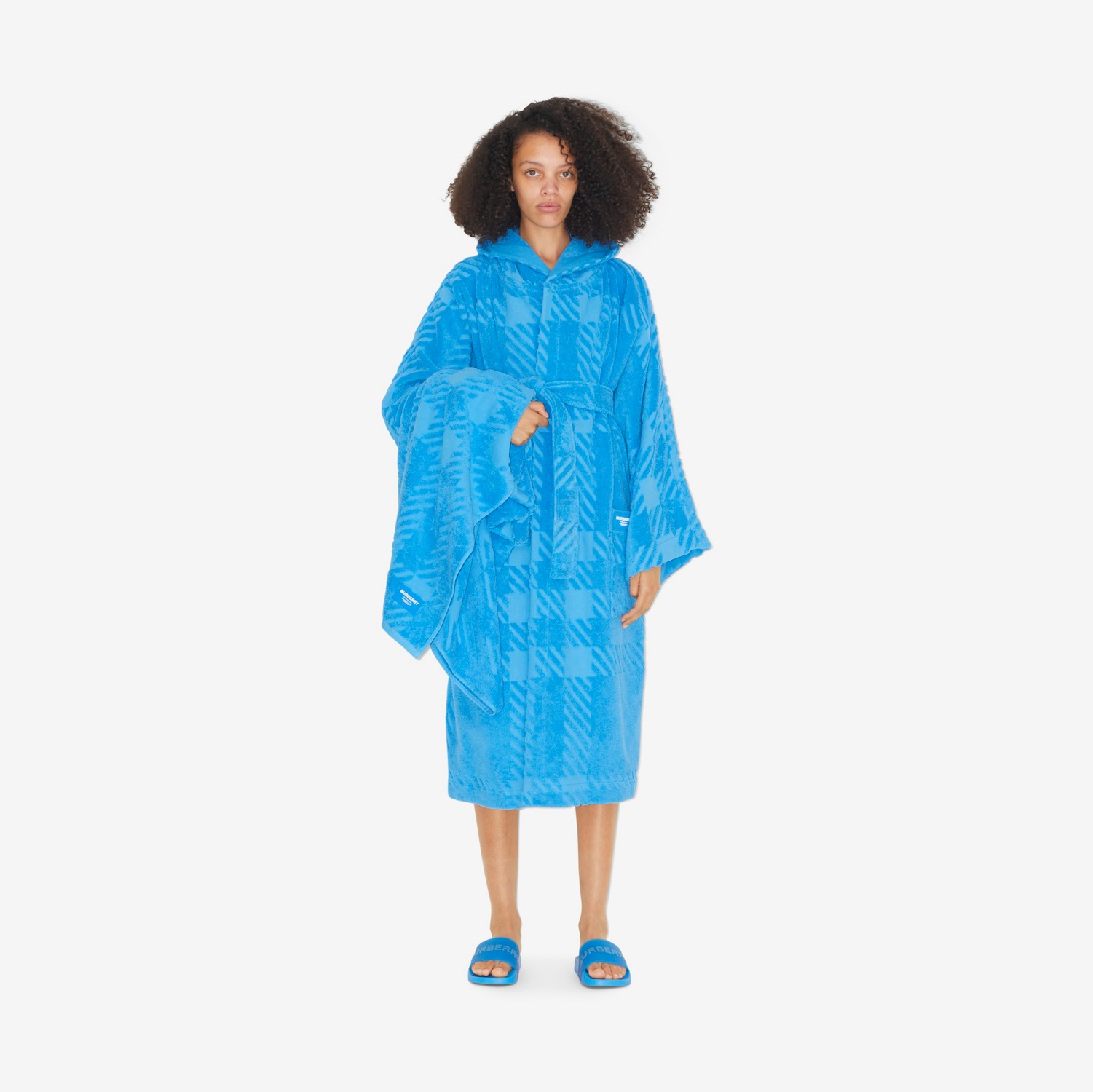 Serviette en jacquard de coton Check (Bleu Vif) - Femme | Site officiel Burberry®