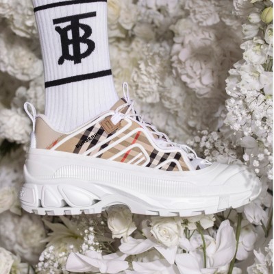 Vintage Check Cotton and Leather Arthur Sneakers in Archive Beige/white | Burberry® Official