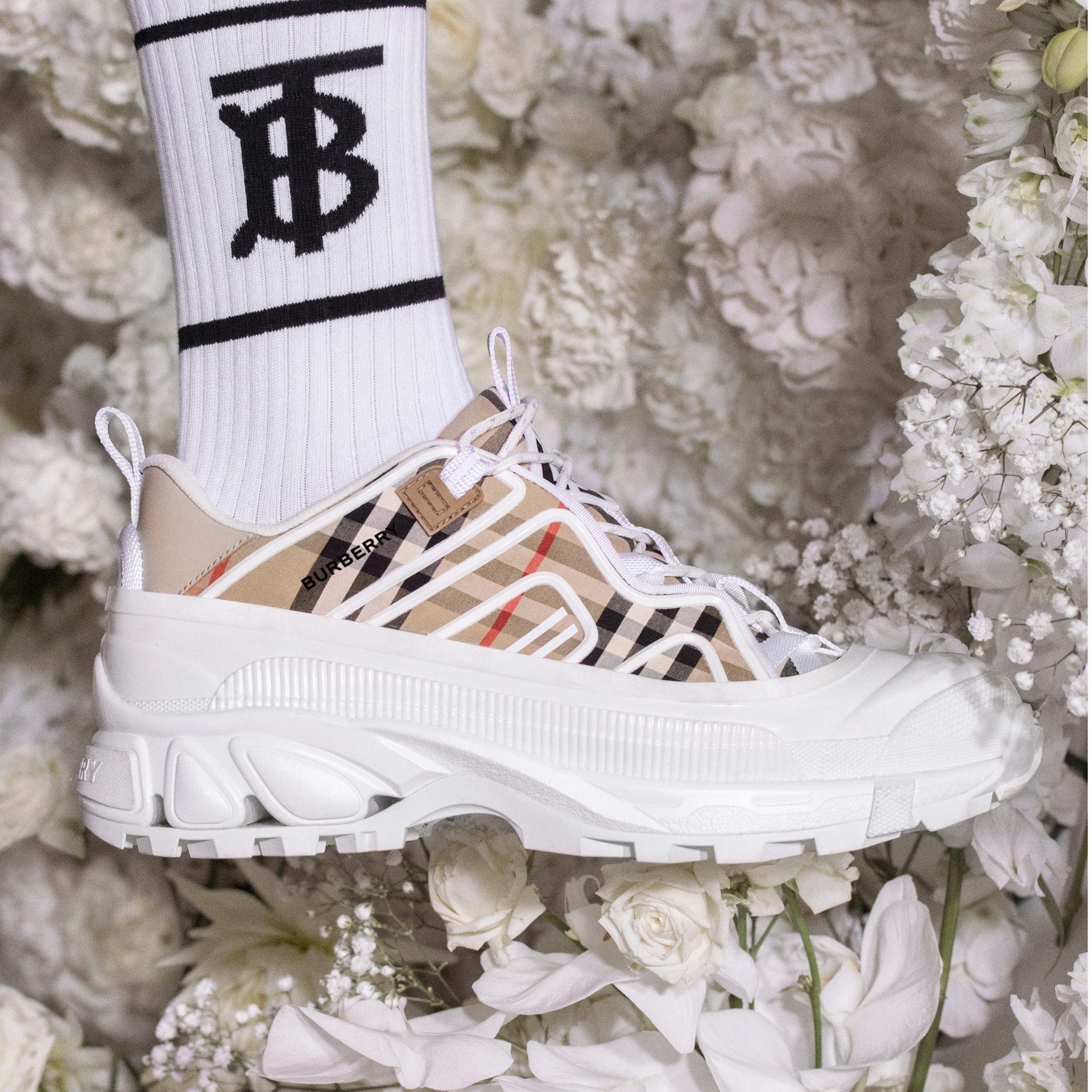 Vintage Check Cotton and Leather Arthur Sneakers in Archive Beige/white | Burberry® Official - 2