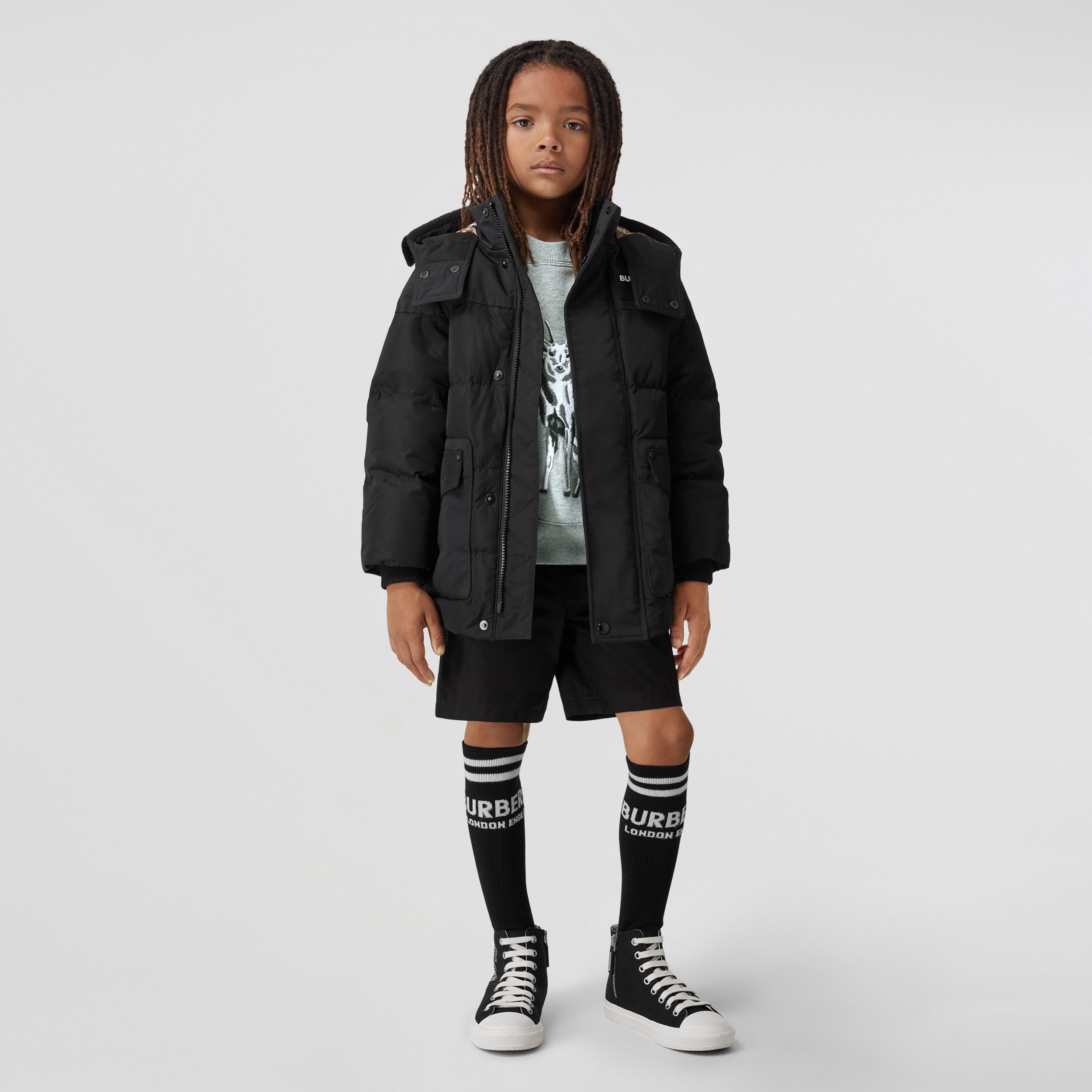 Horseferry Appliqué Hooded Puffer Coat in Black - Children | Burberry® Official - 3