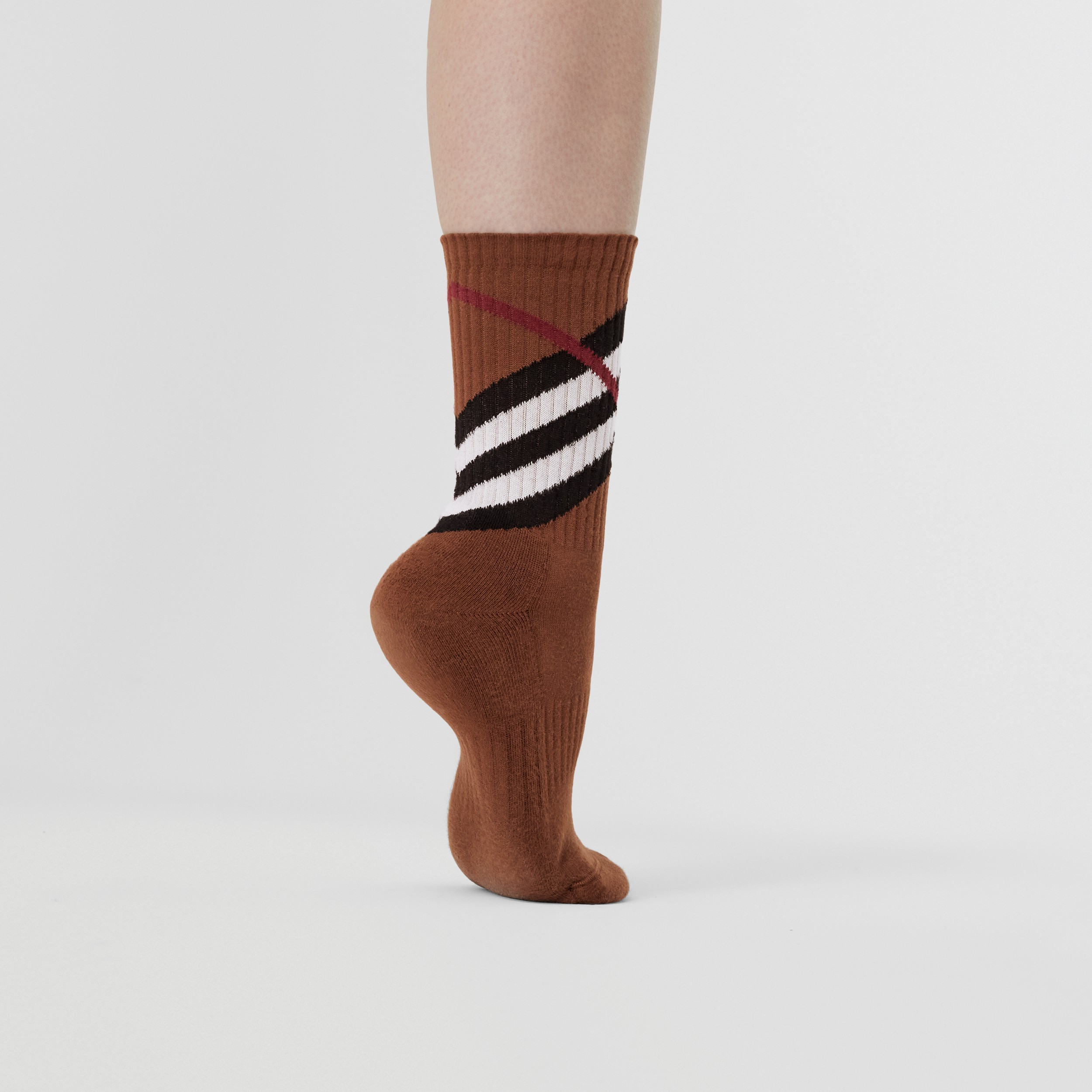 Chevron Check Intarsia Stretch Cotton Socks in Dark Birch Brown | Burberry® Official - 4