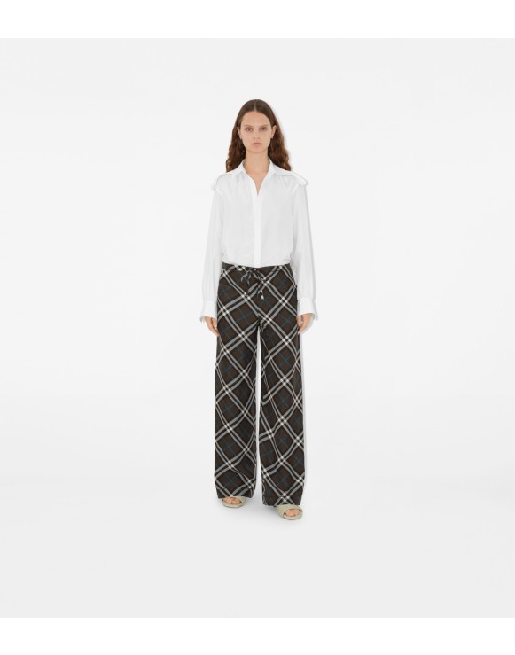 Burberry pants logo best sale