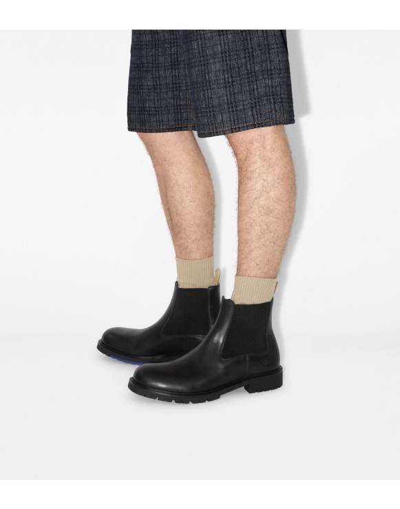 Leather Rogue Chelsea Boots