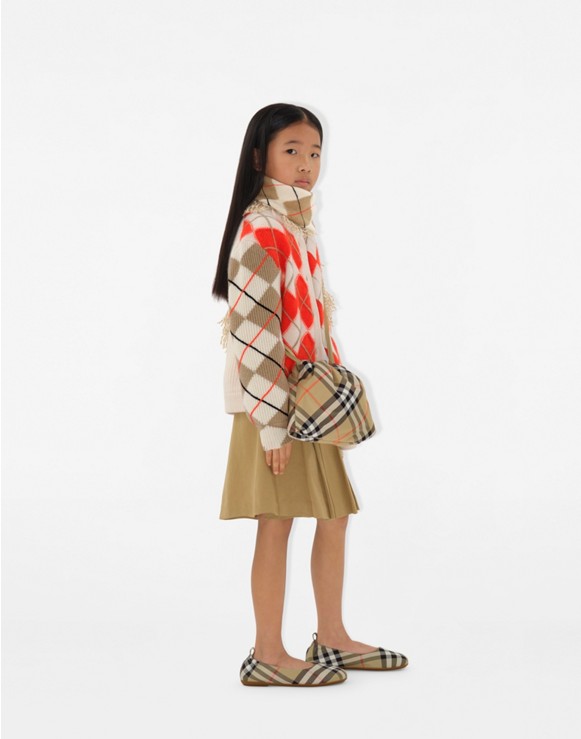 チルドレンズ デザイナーギフト | Burberry® 公式サイト チルドレンズ デザイナーギフト | Burberry® 公式サイト