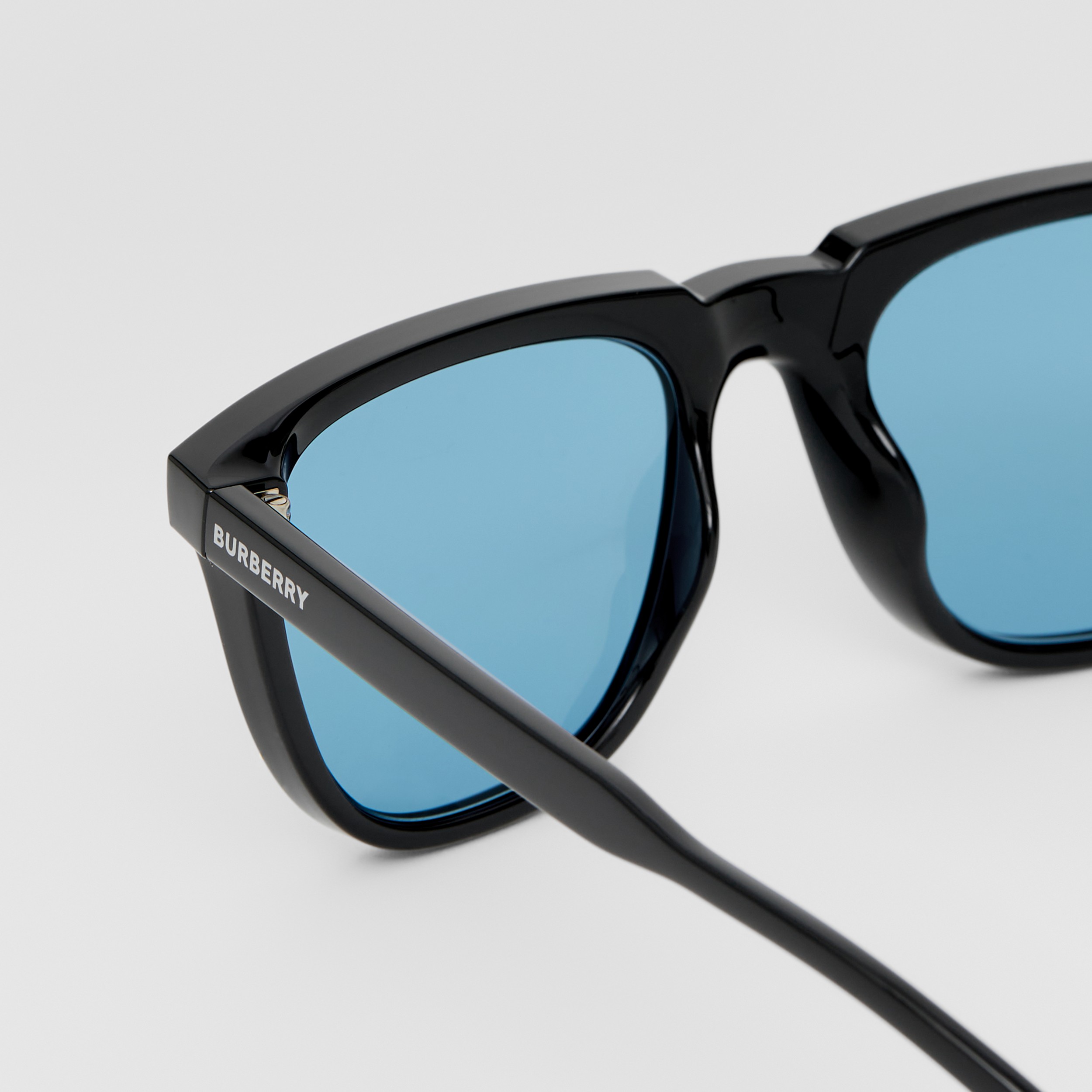 Stripe Detail Square Frame Sunglasses in Black/blue - Men | Burberry® Official - 2