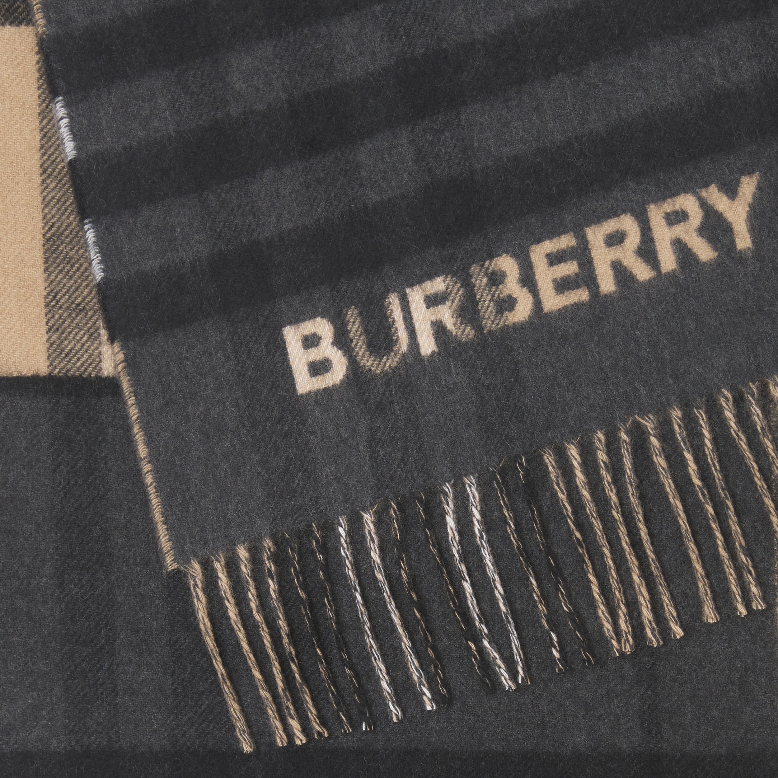 Contrast Check Cashmere Scarf in Archive Beige/black | Burberry United ...