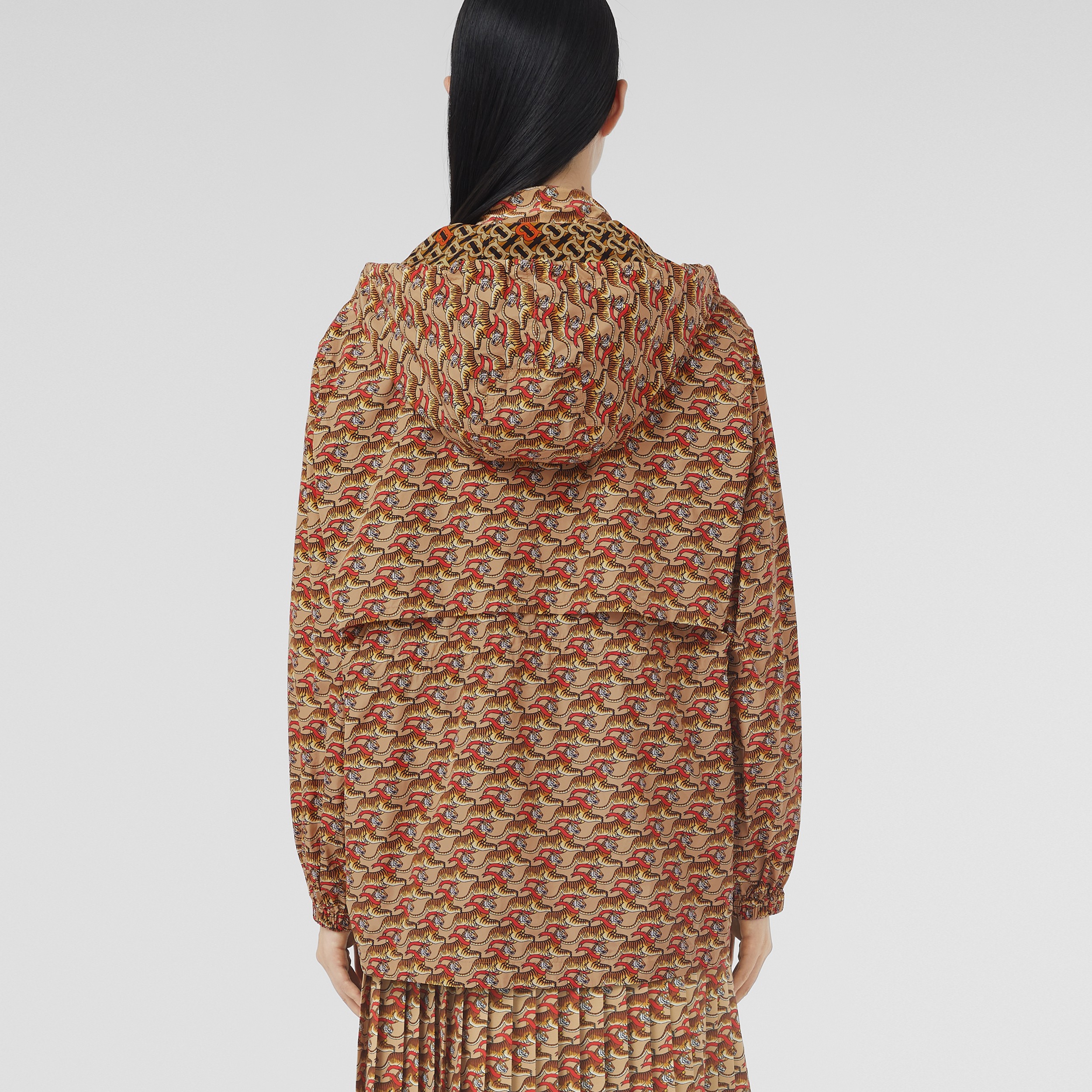 타이거 프린트 라이트 후드 재킷 (허니 베이지) - 여성 | Burberry® - 3