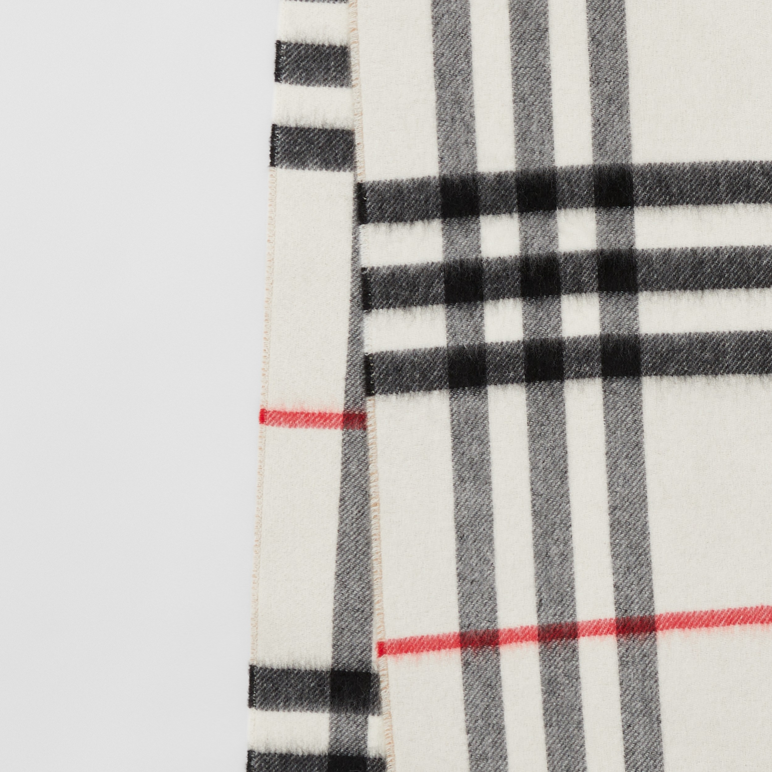 对比感格纹羊绒围巾 (典藏米色 / 自然白) | Burberry® 博柏利官网 - 2