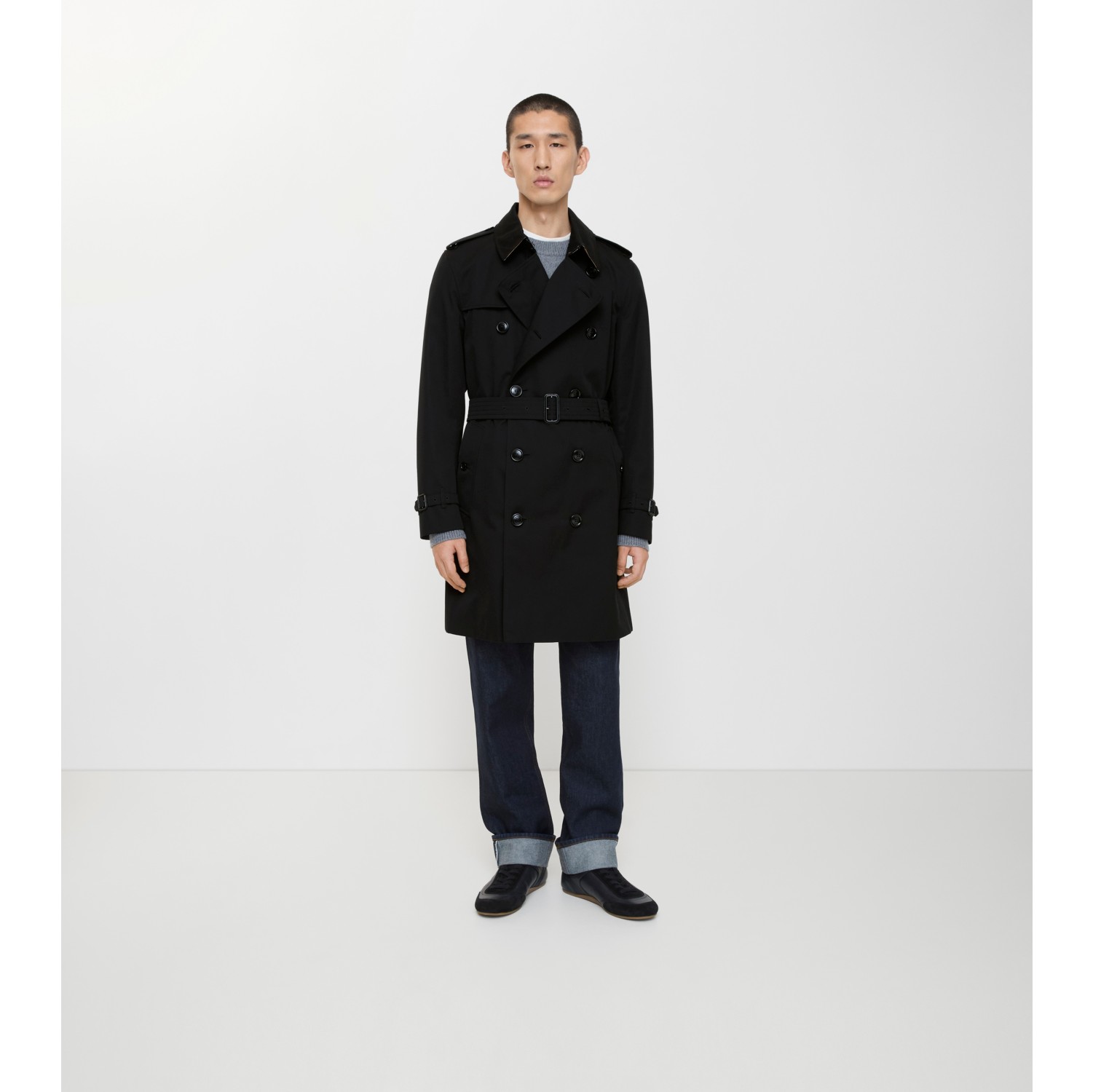 Mid-length Kensington Heritage Trench Coat in Black - Men, Cotton Gabardine | Burberry® Official