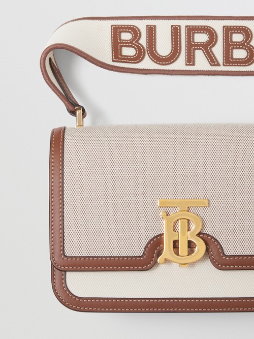 BURBERRY photo