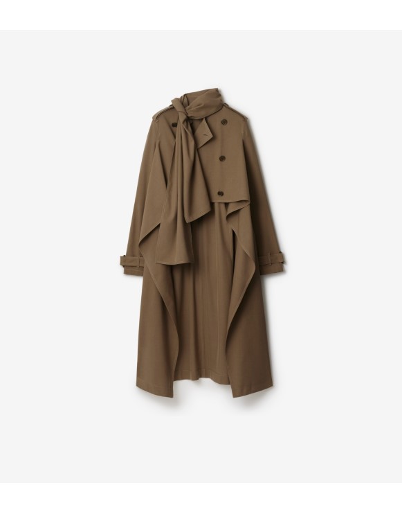 Trench coat longo de seda com echarpe