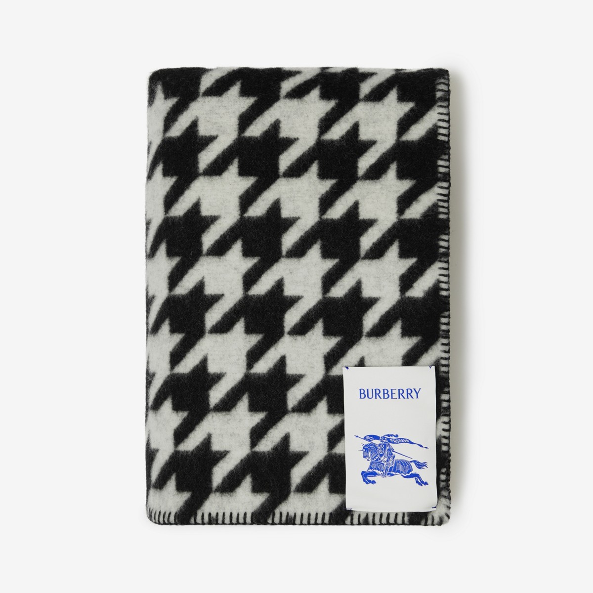 Burberry Houndstooth Wool Blanket In Black/white