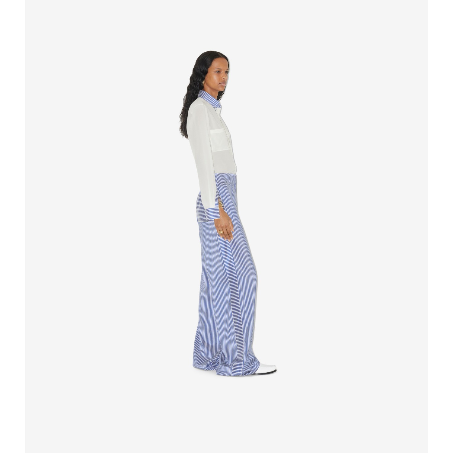 Chemise en soie avec rayures (Blanc Naturel) - Femme | Site officiel Burberry®